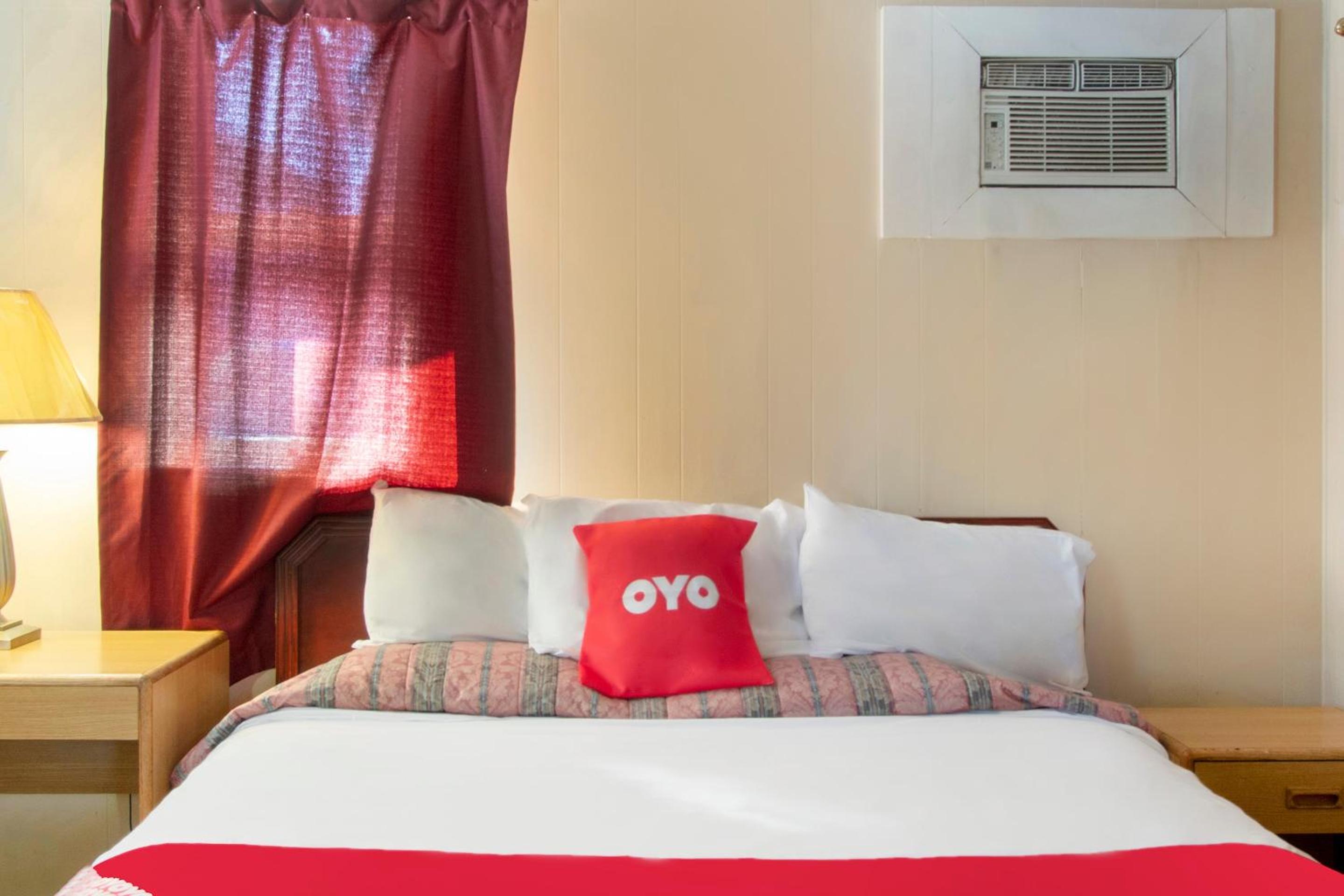 King Bed - Photo 4
