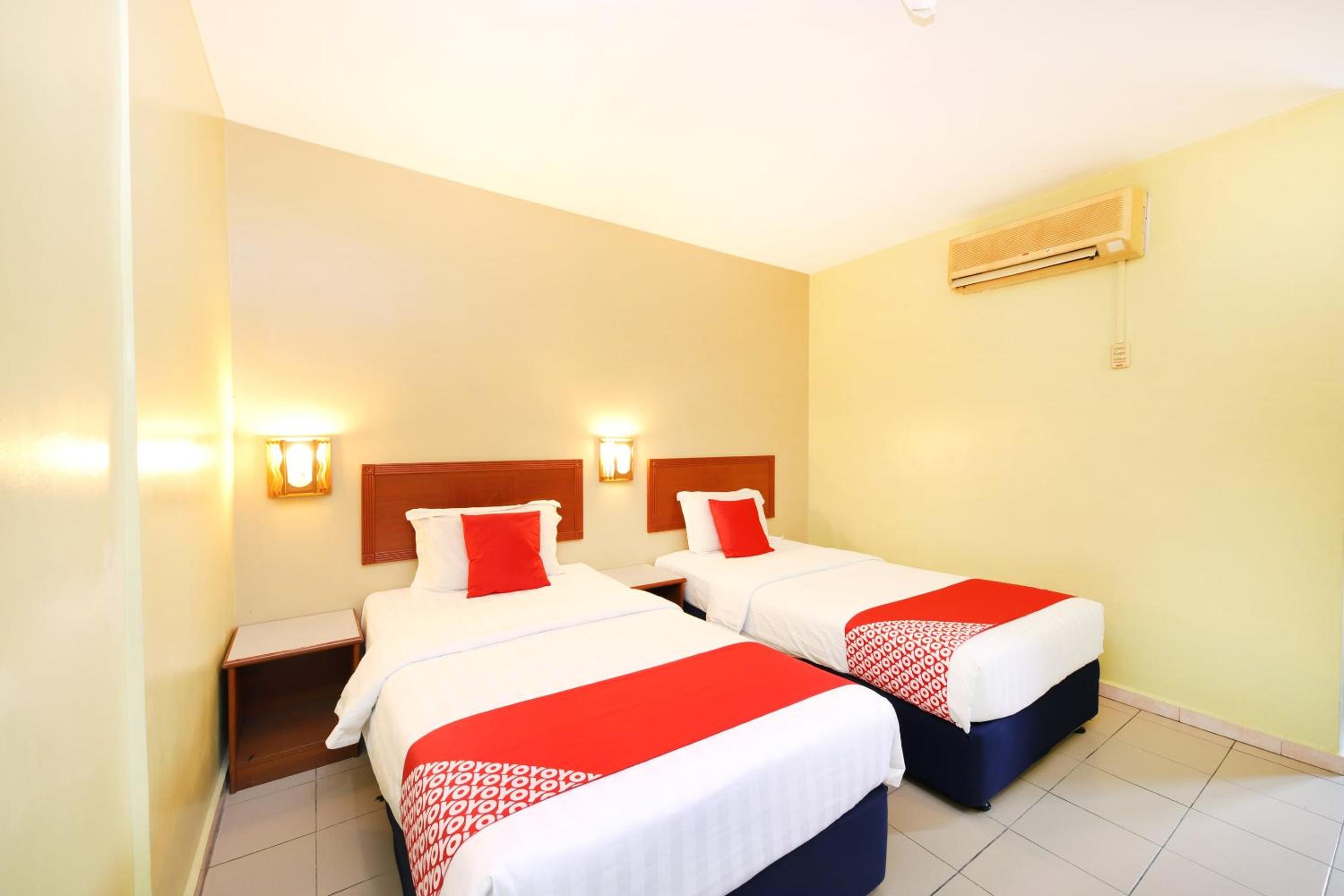 Standard Twin Room - Photo 5