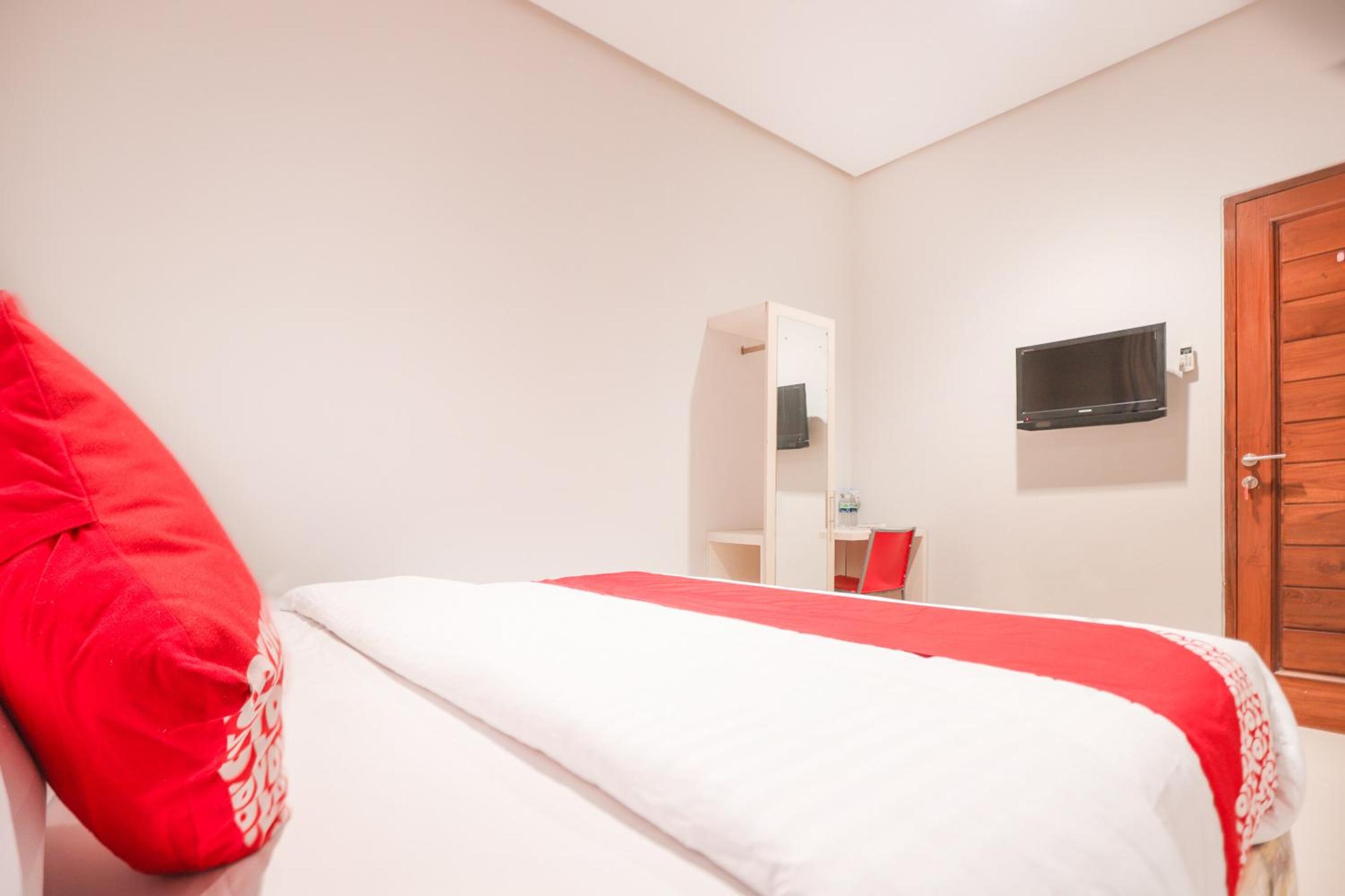 Deluxe Double Room - Photo 8