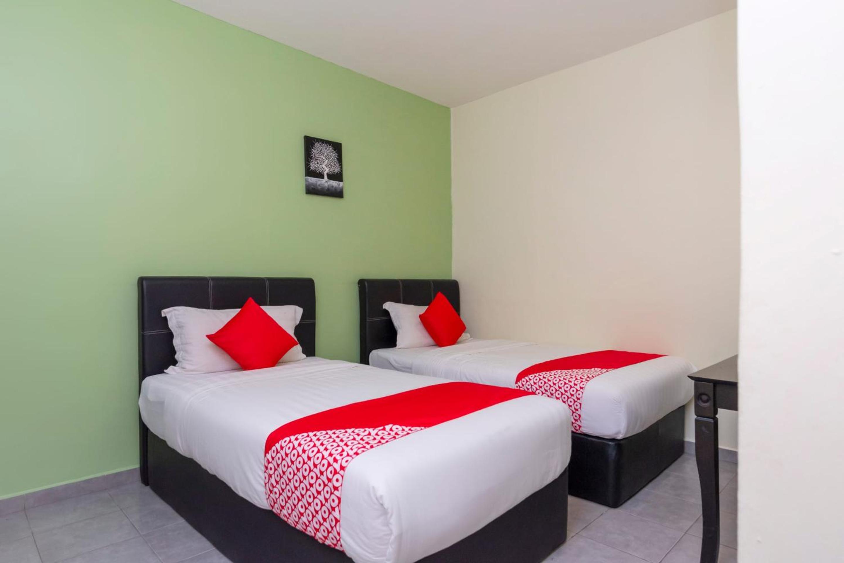Deluxe Twin Room - Photo 1