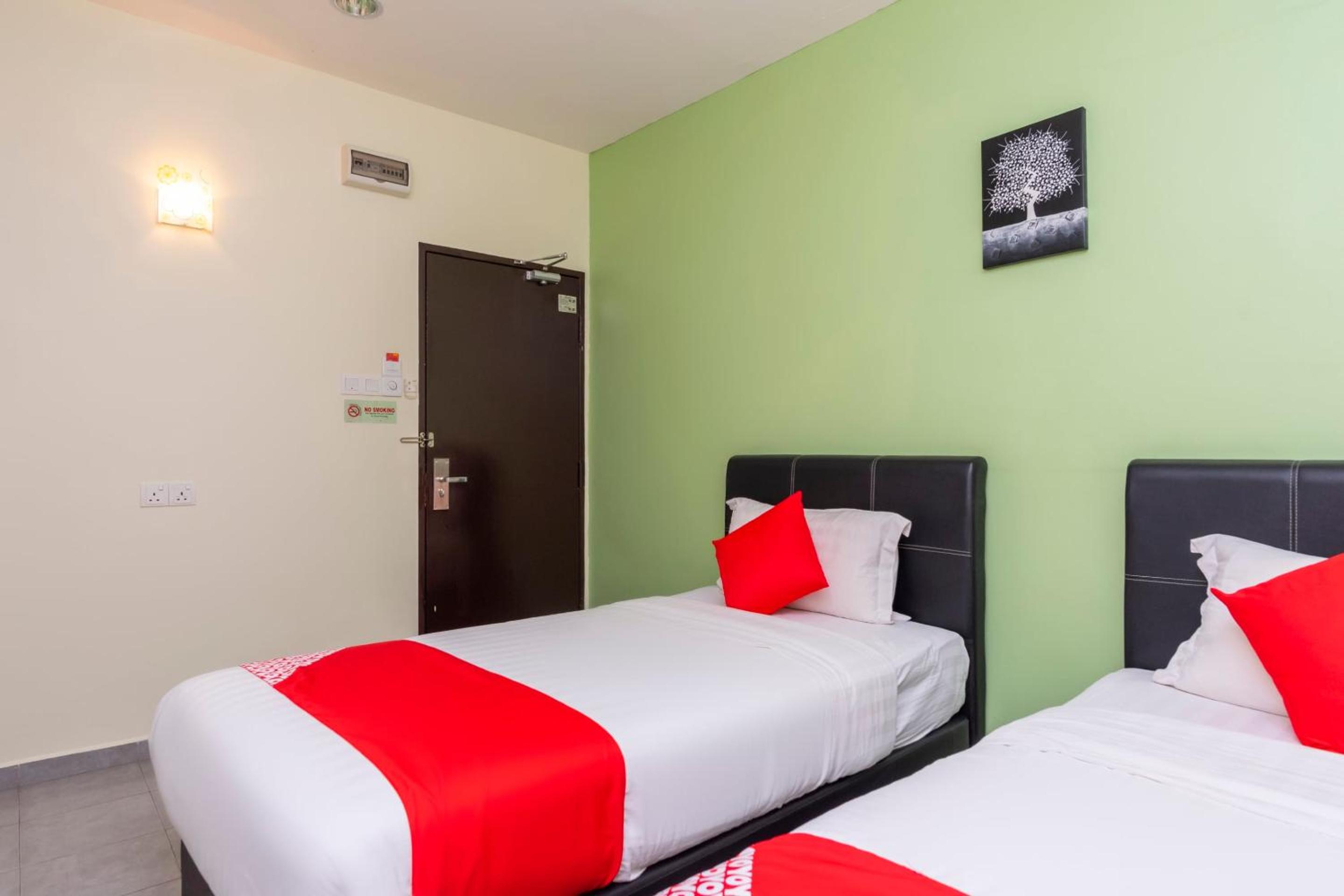 Deluxe Twin Room - Photo 3