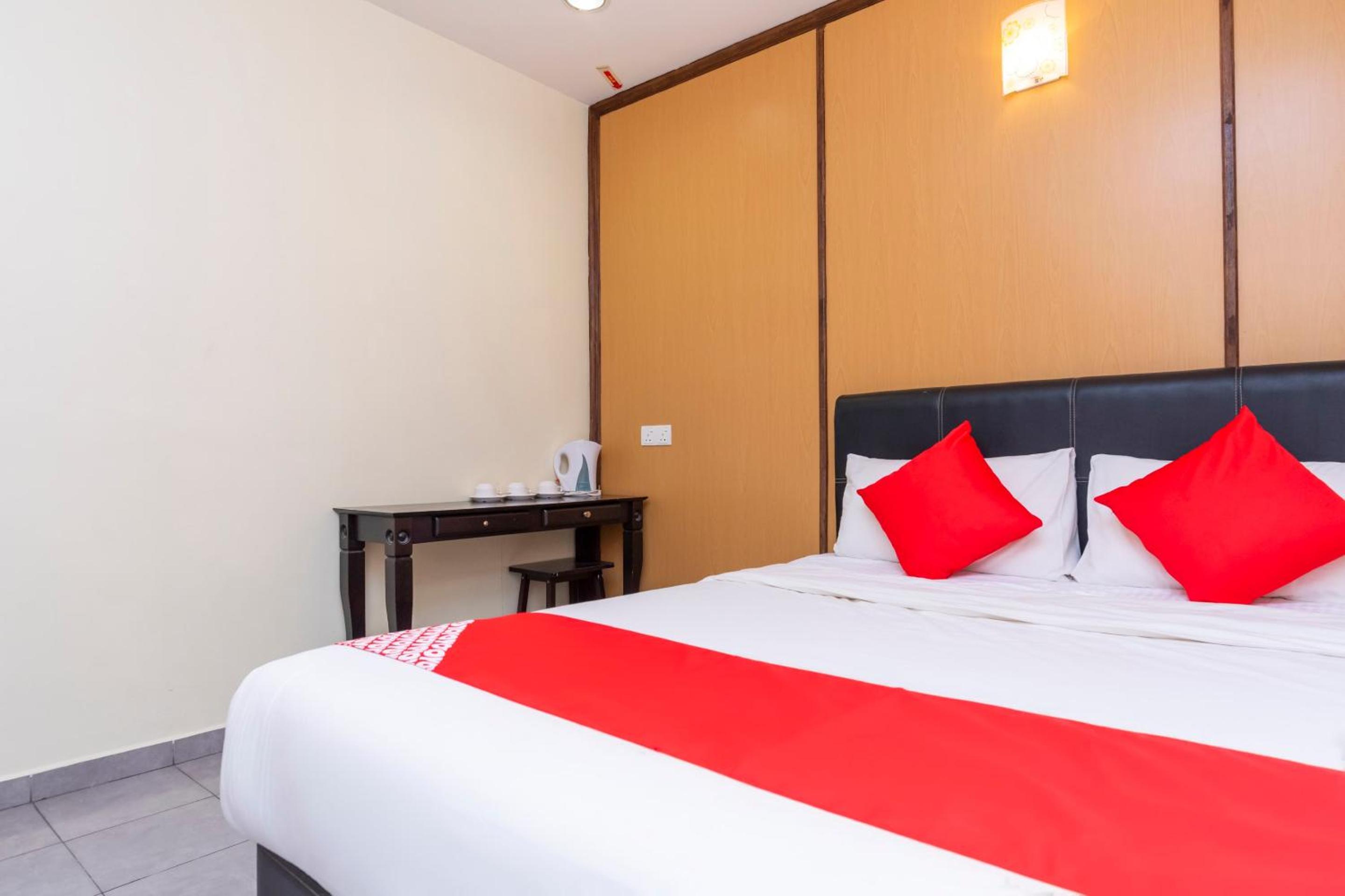 Standard Queen Room - Photo 1