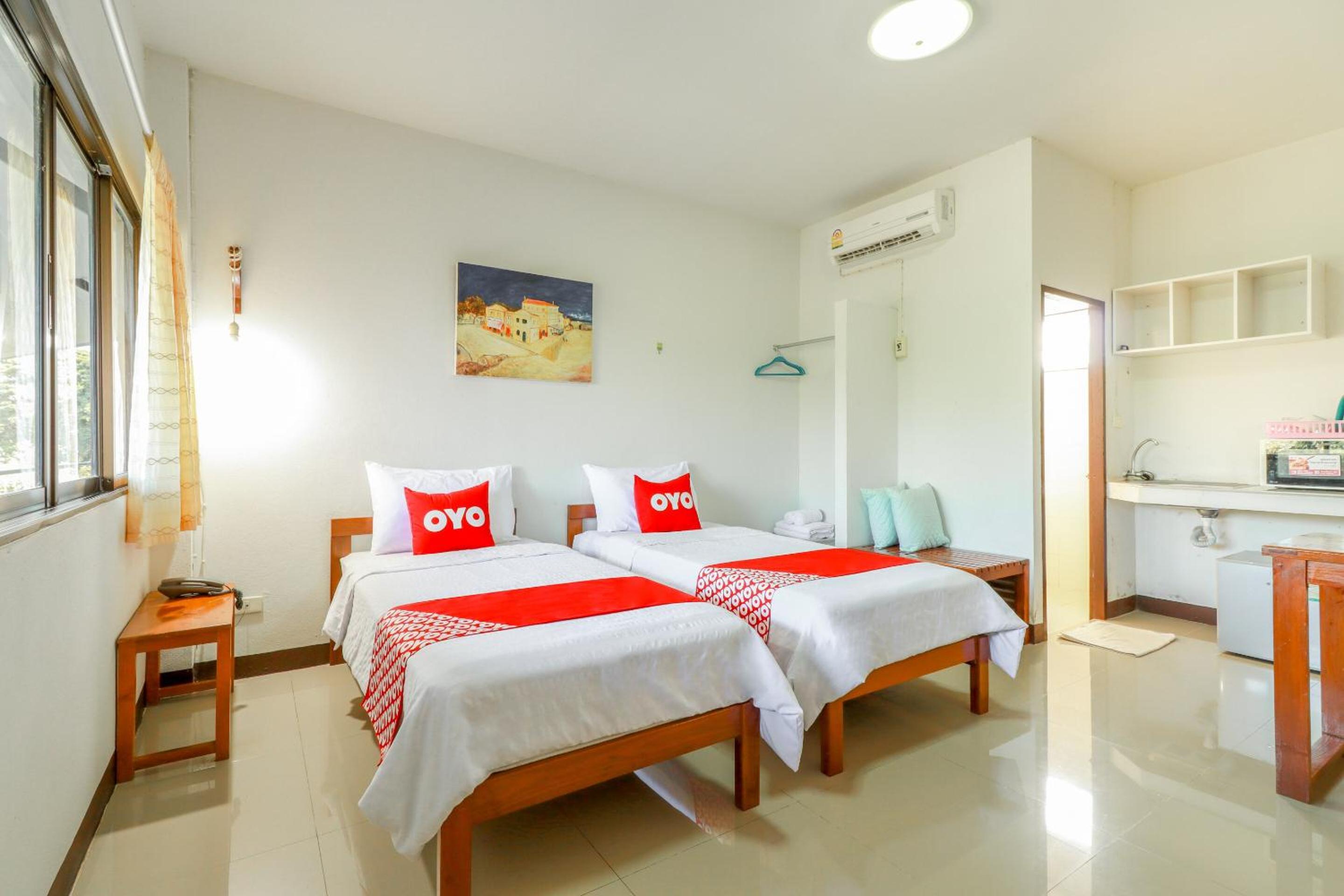 Standard Twin Room - Photo 5
