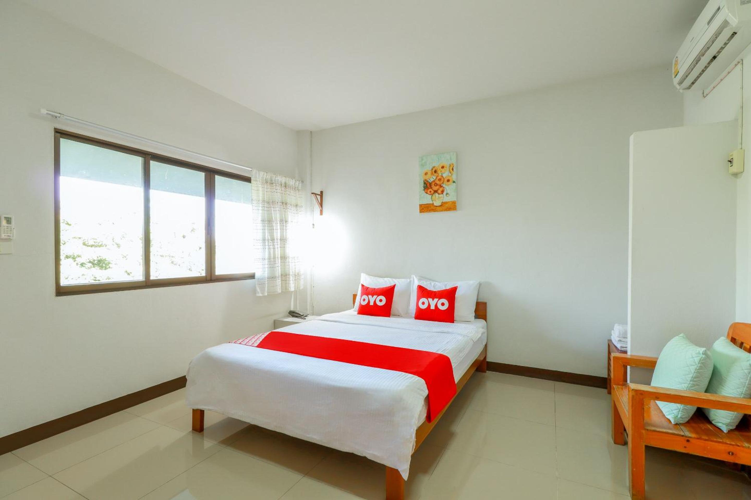Standard Double Room - Photo 8