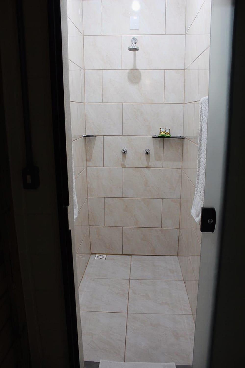 Classic Quadruple Room - Photo 6