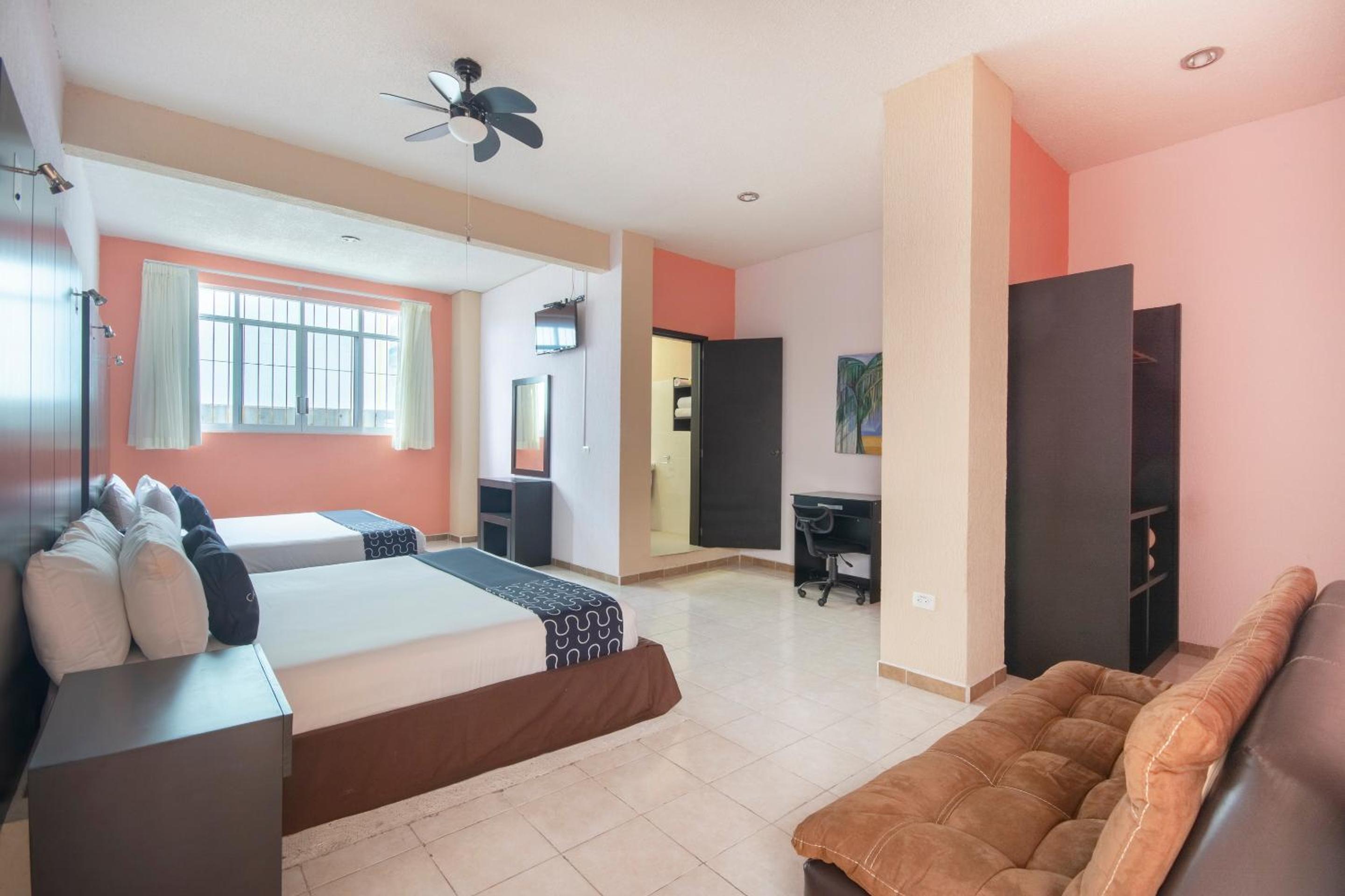 Superior Double Room with Two Double Beds photo 3