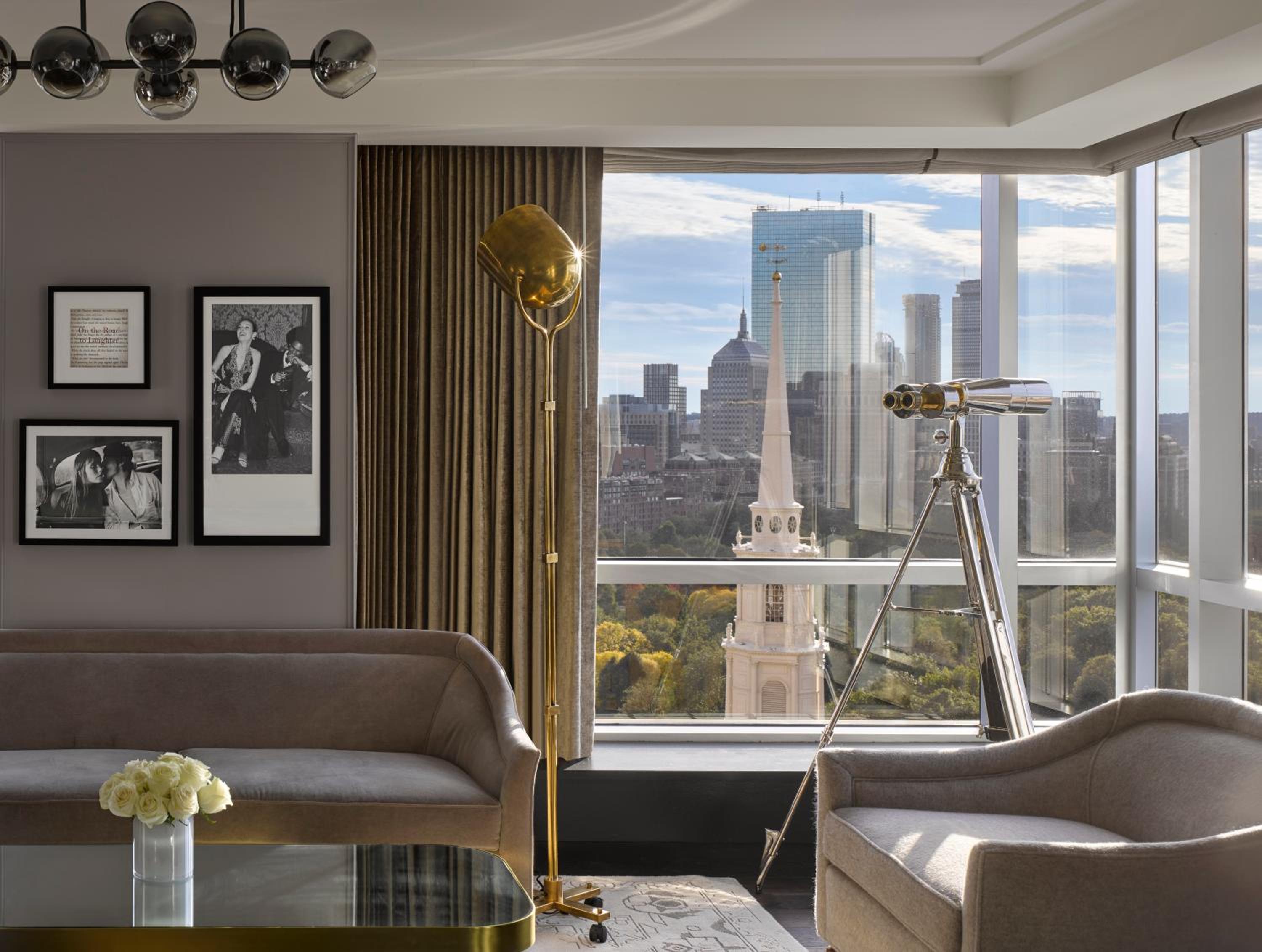Penthouse Suite - Photo 3