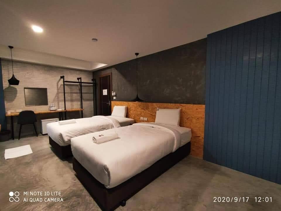 Standard Twin Room - Photo 5