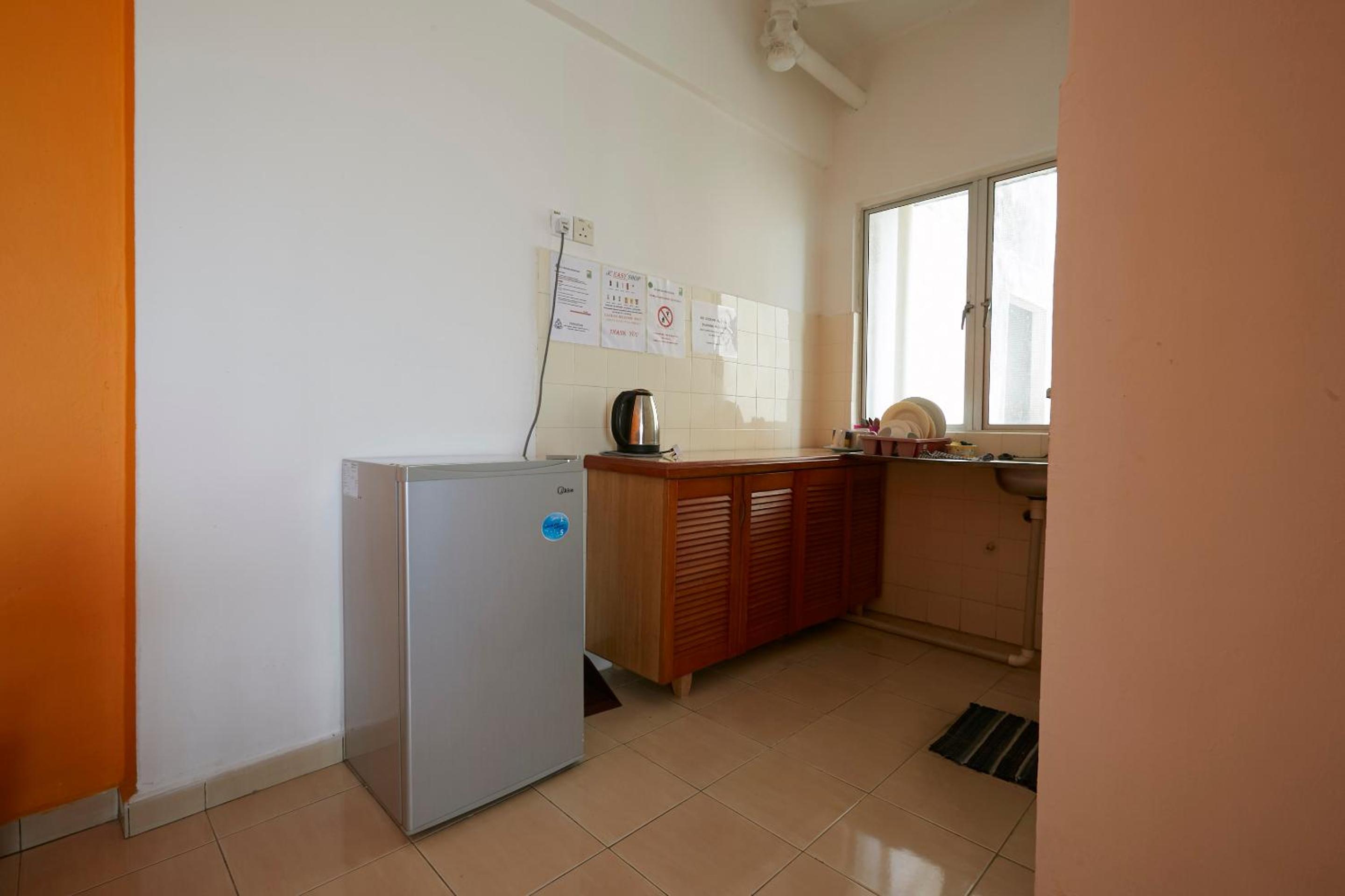 One-Bedroom Apartment - Photo 5