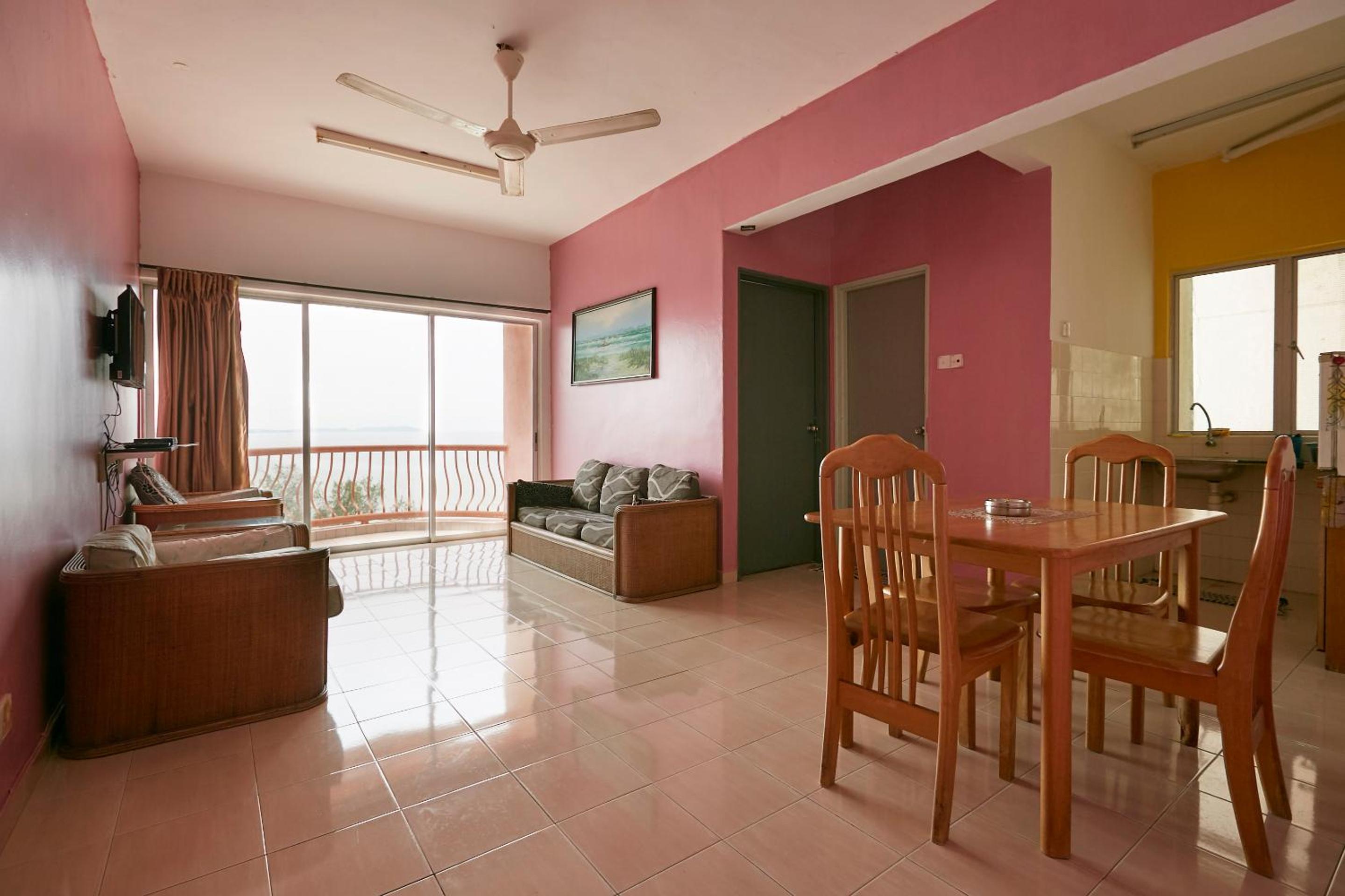 One-Bedroom Apartment - Photo 21