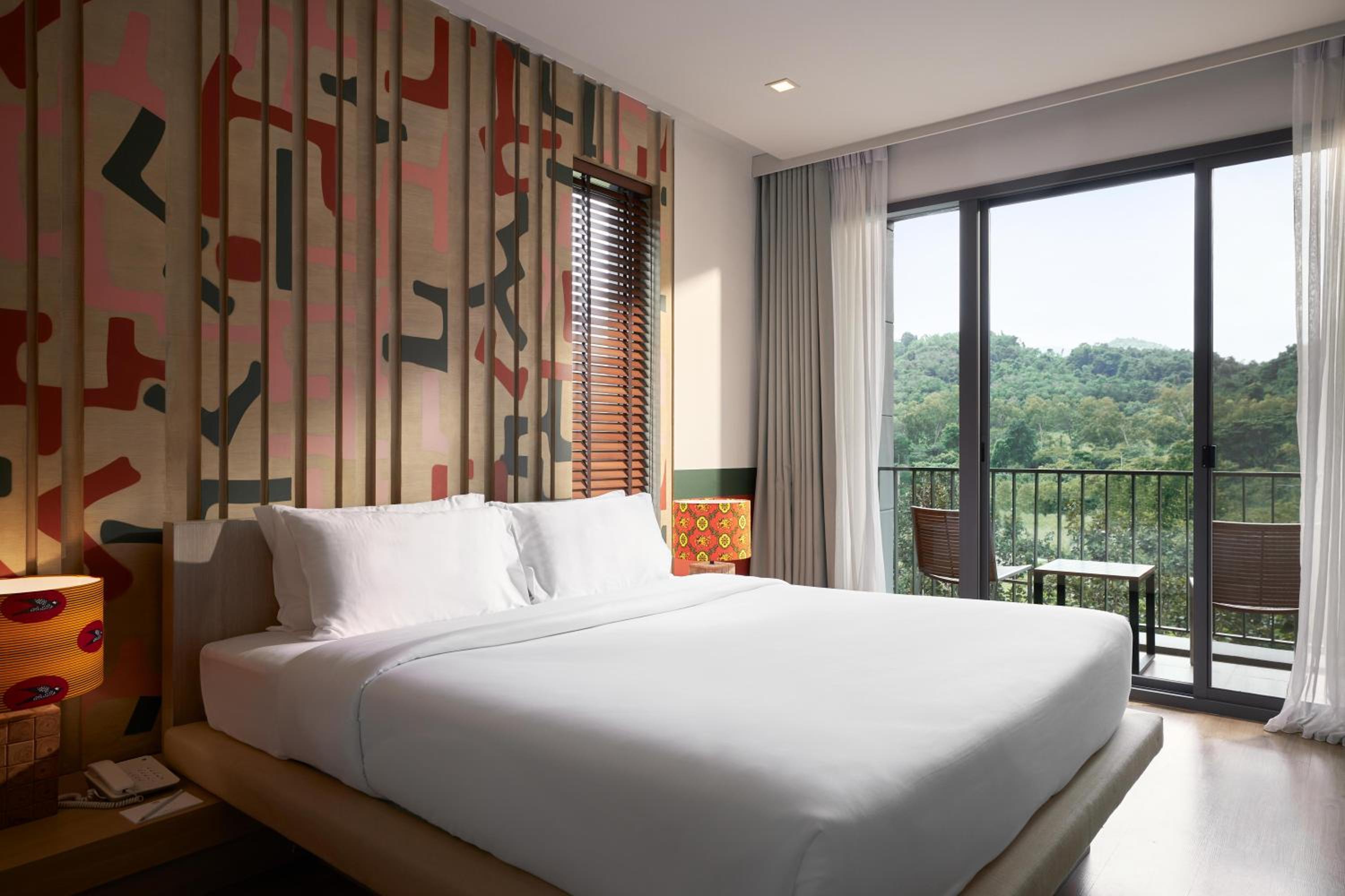 King Room with Mountain View - Photo 8