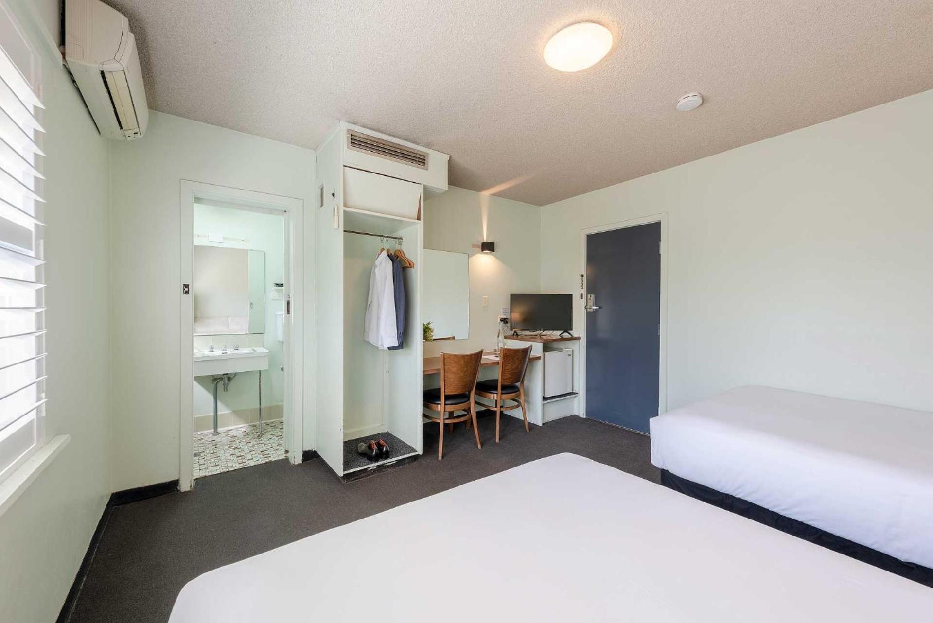 Budget Double Double Room photo 1