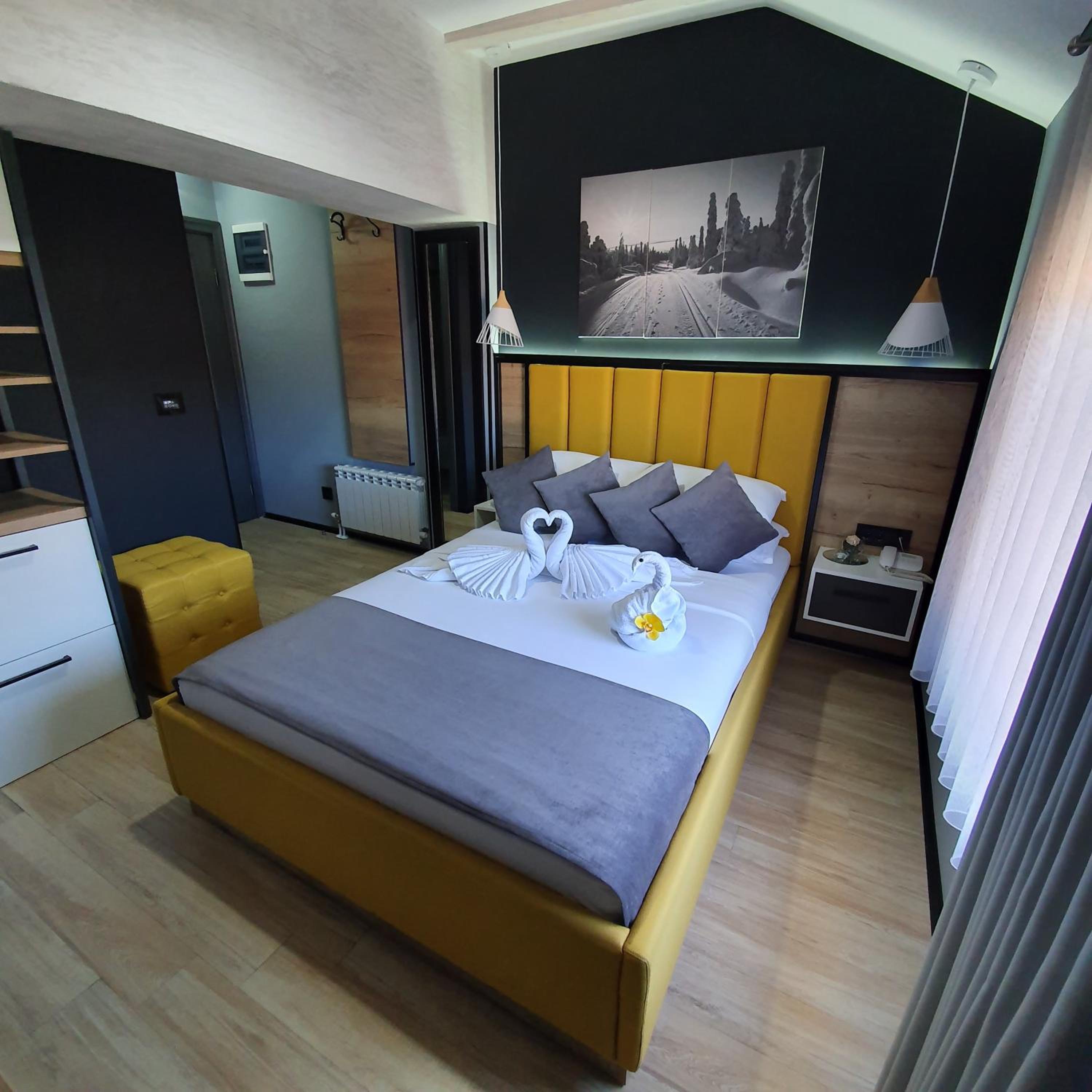 Standard Double Room - Photo 1