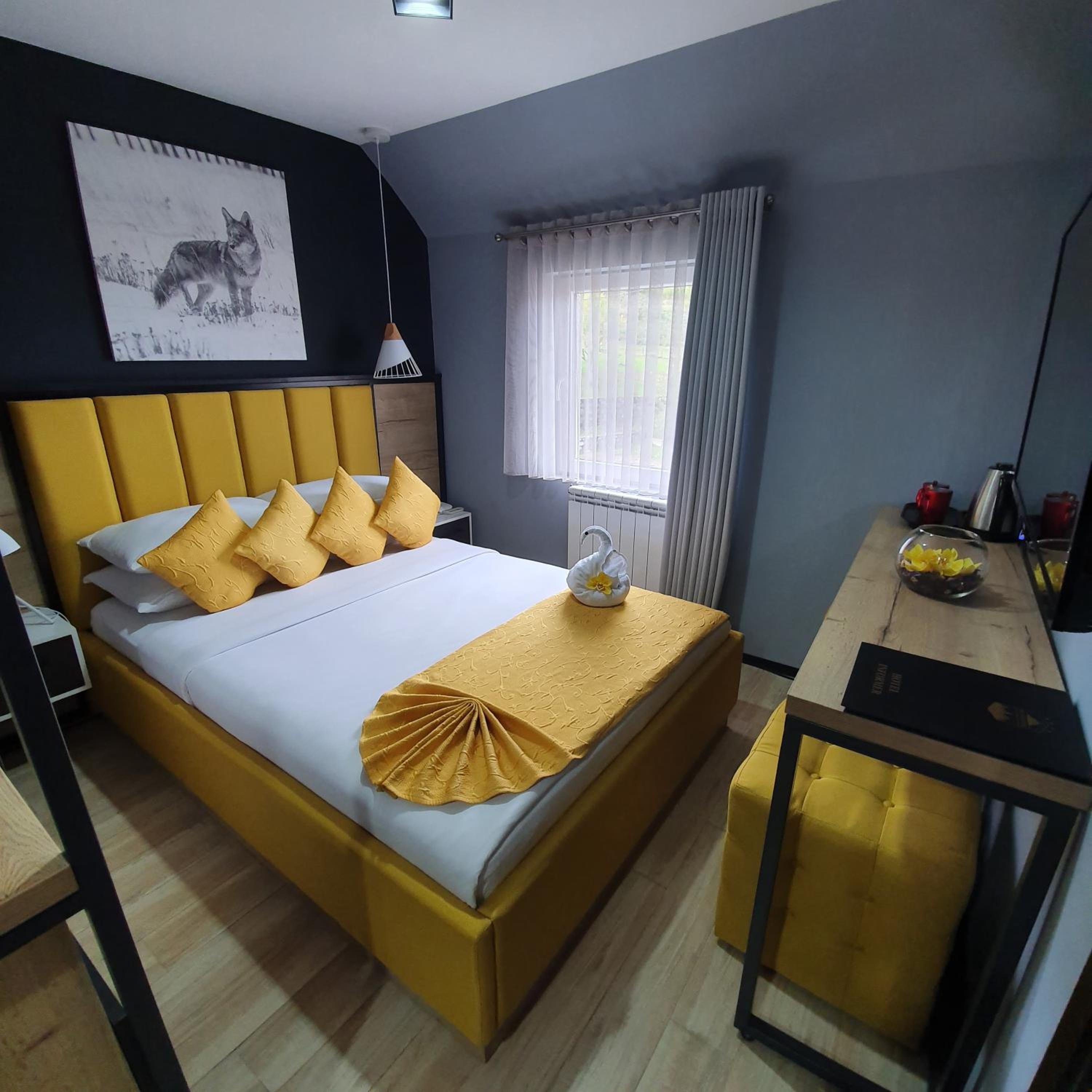 Standard Double Room - Photo 4