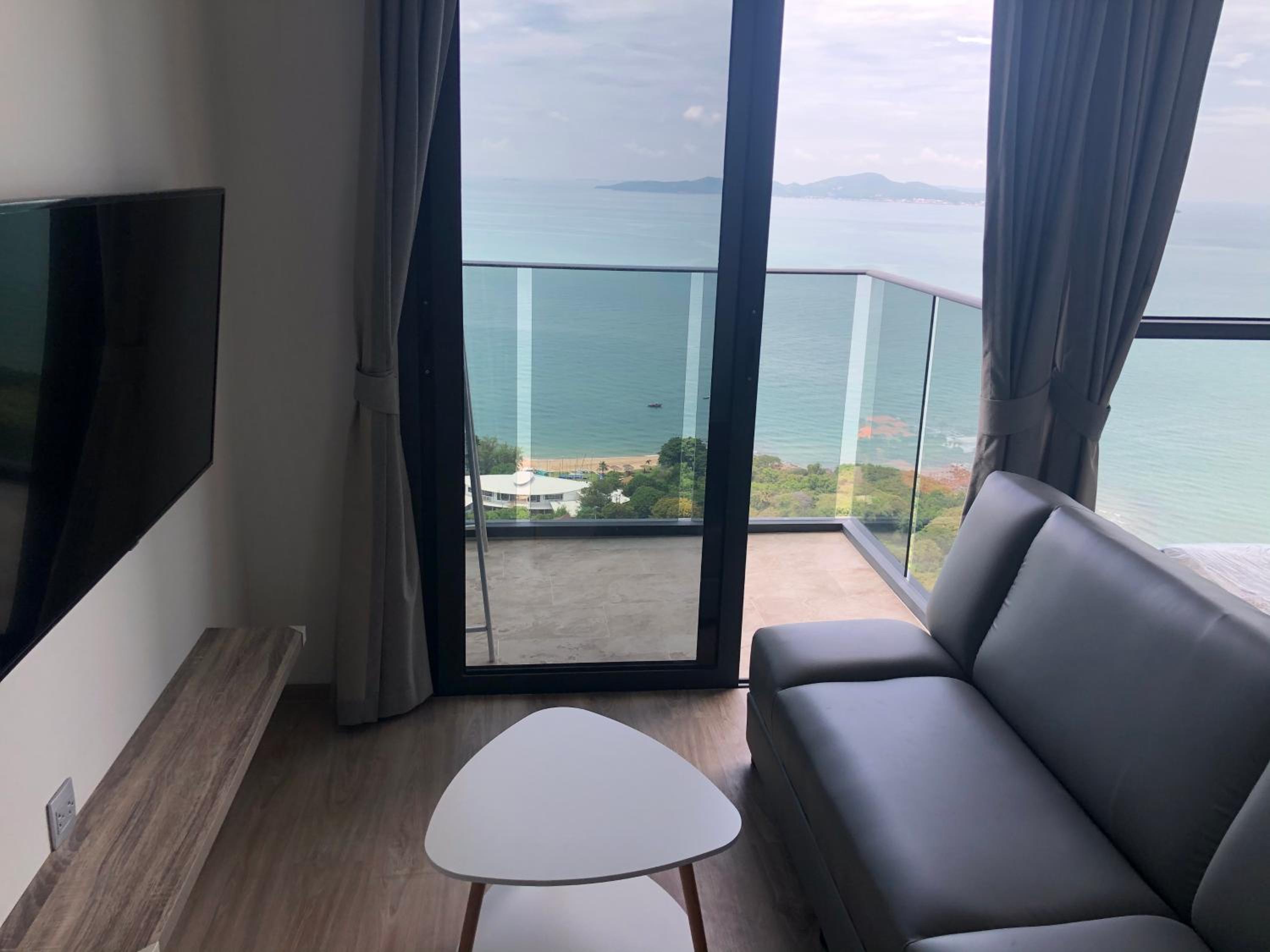 One-Bedroom Apartment - Photo 20