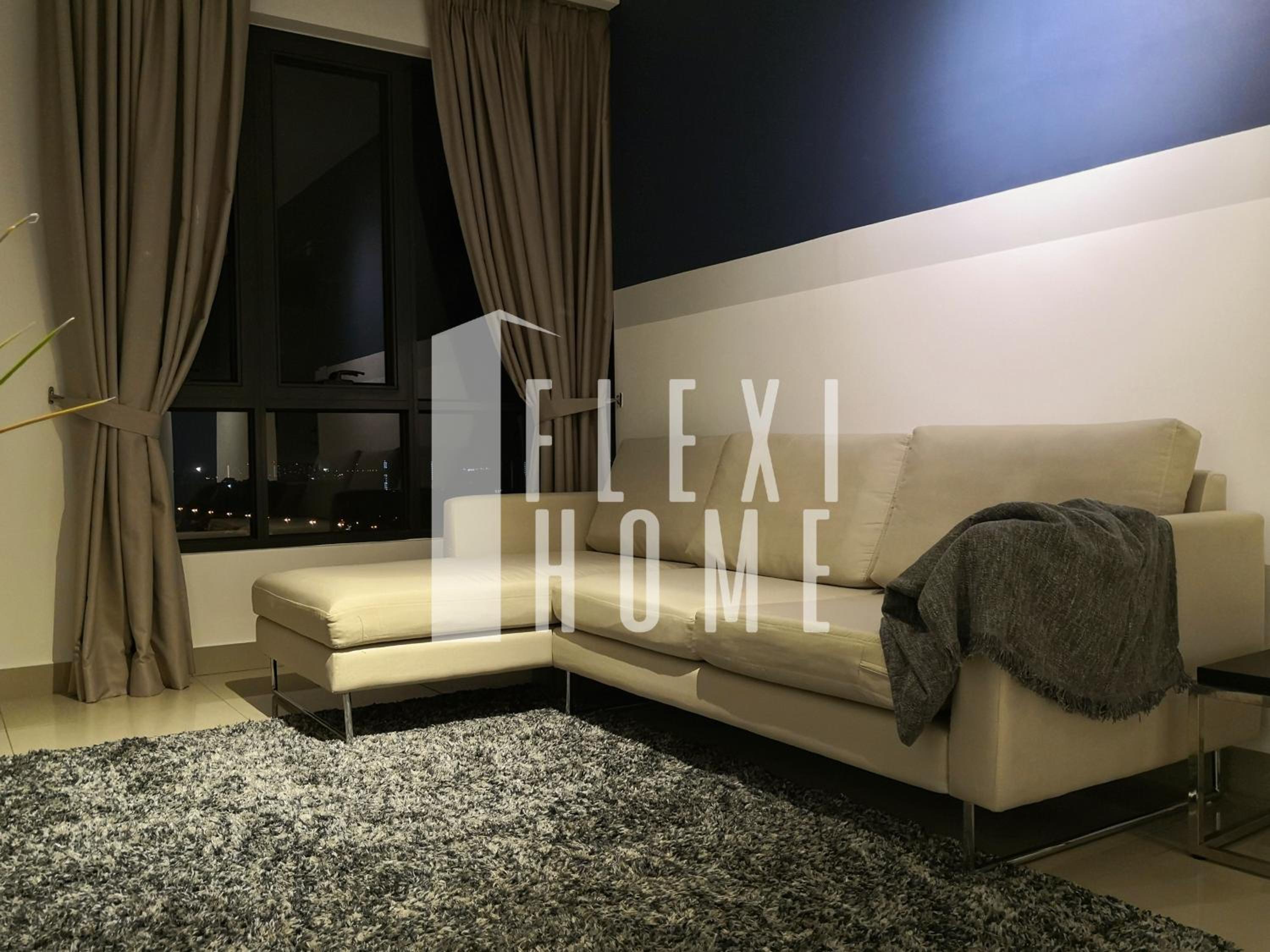 Deluxe One-Bedroom Apartment photo 1