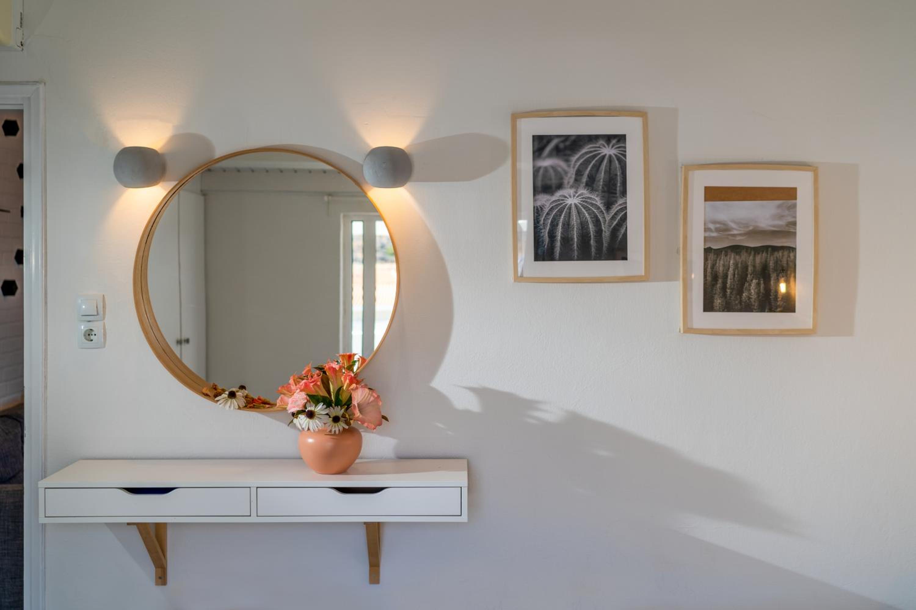 Superior One-Bedroom Apartment