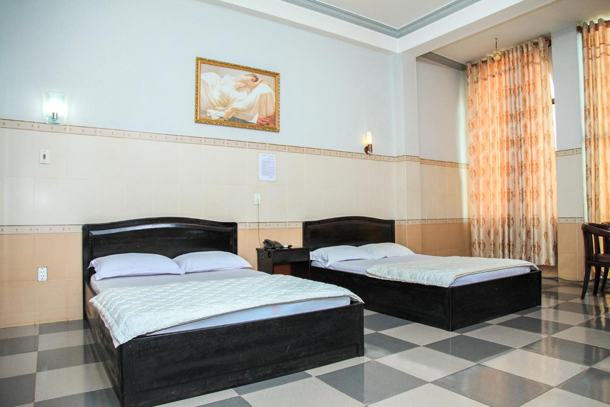 Large Double Room