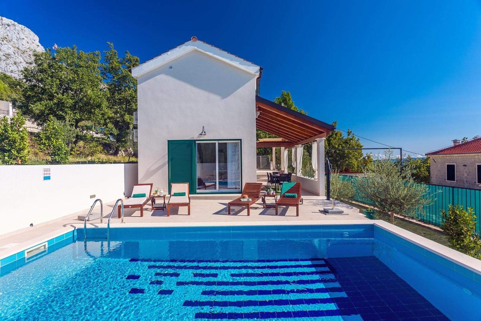 Villa with Sea View photo 3
