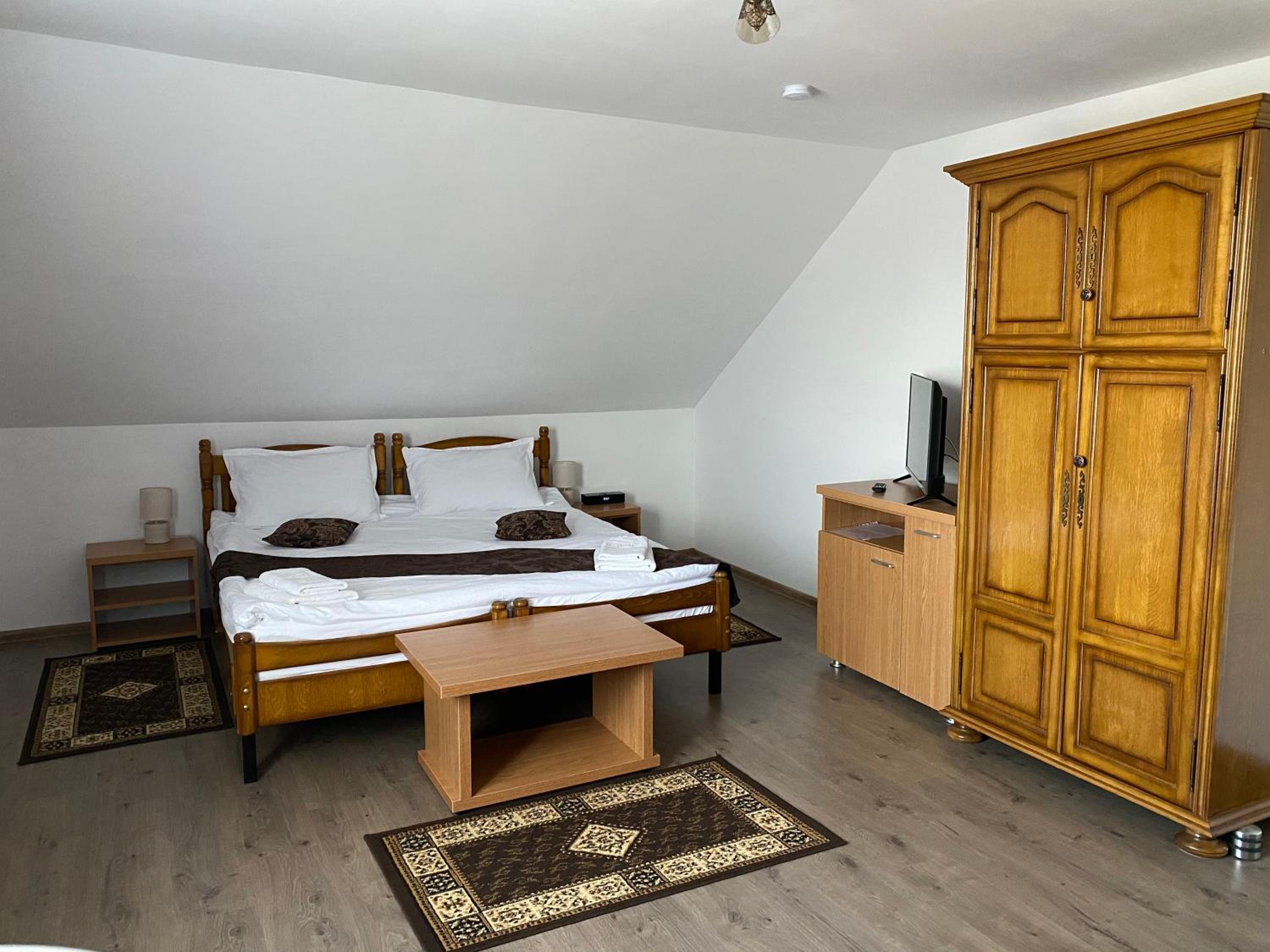 Double Room - Photo 1
