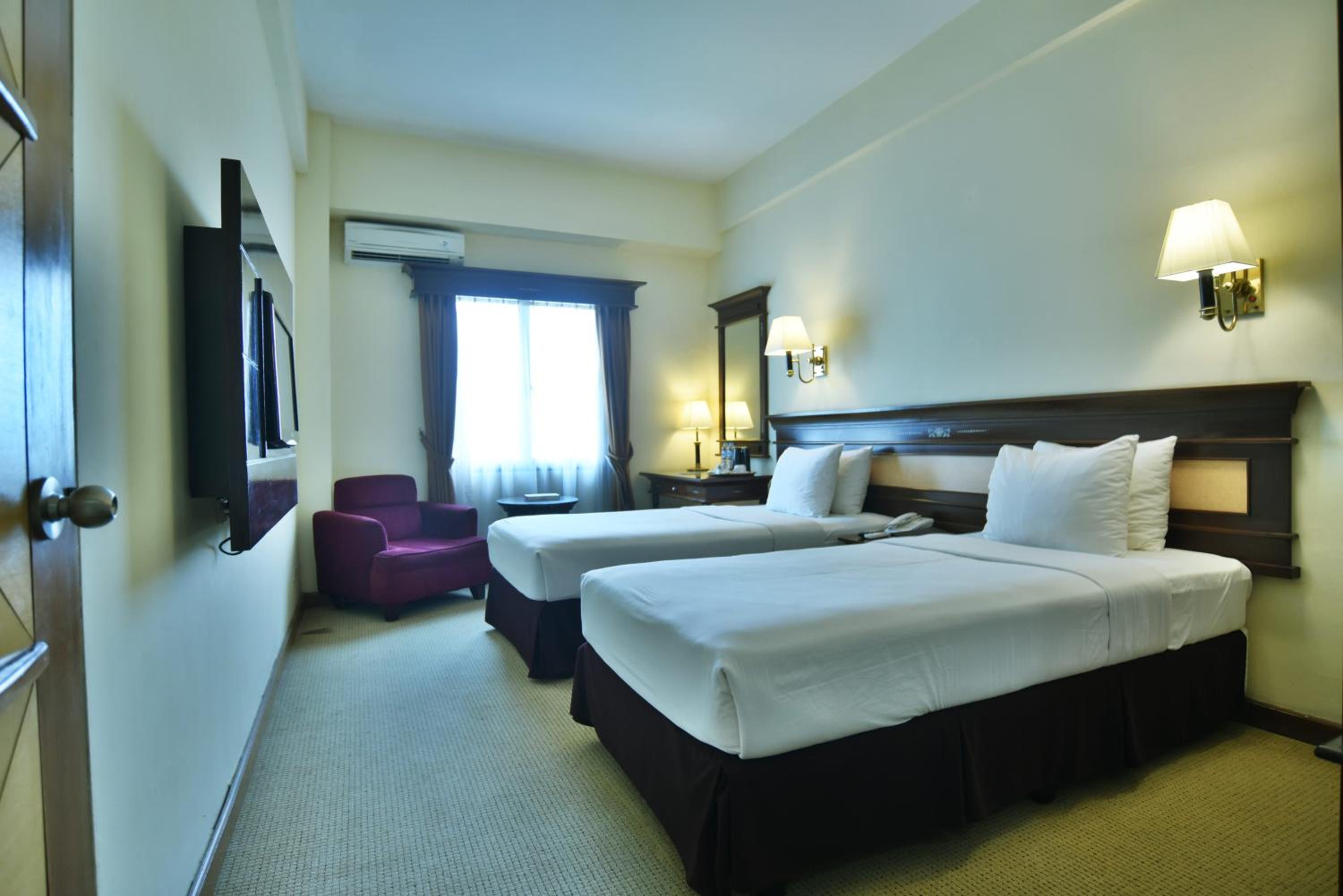 Superior Double or Twin Room - Photo 6