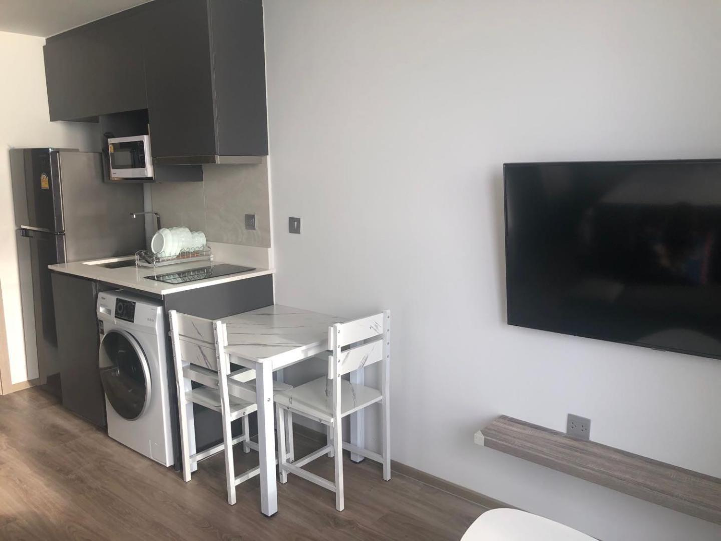 One-Bedroom Apartment - Photo 27