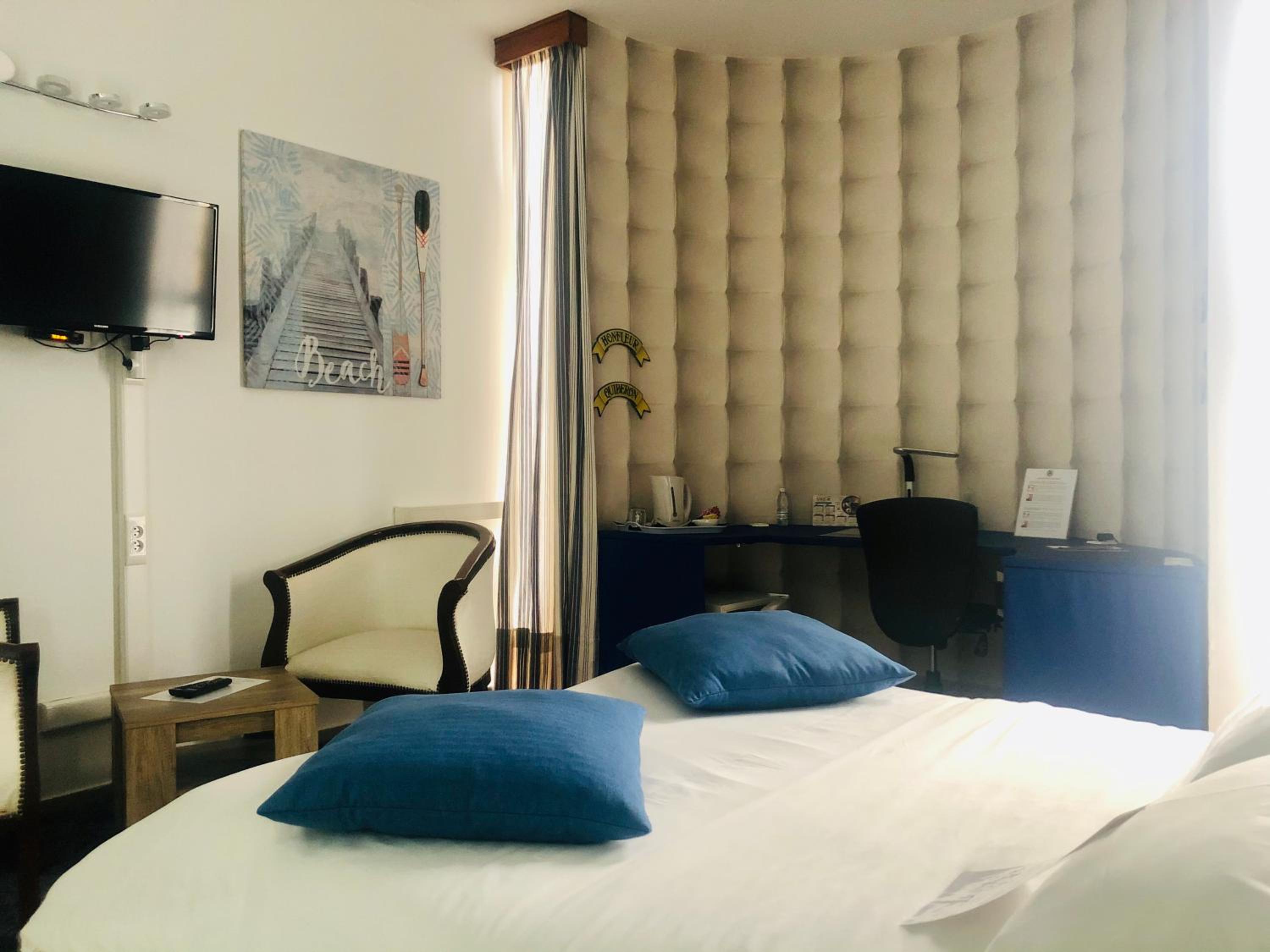 Standard Double Room photo 2