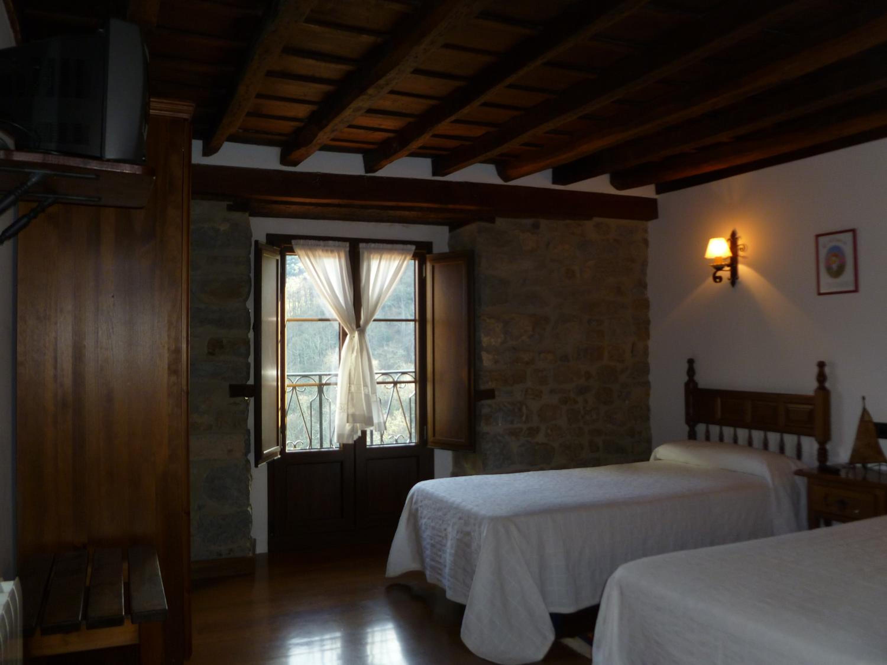 Double or Twin Room photo 2