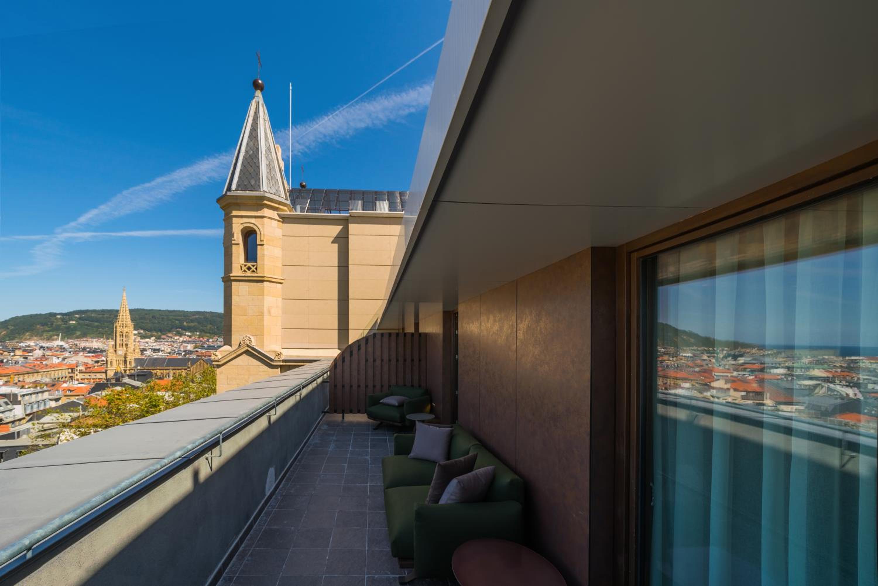 Double Room with Terrace and Sea View - Photo 2