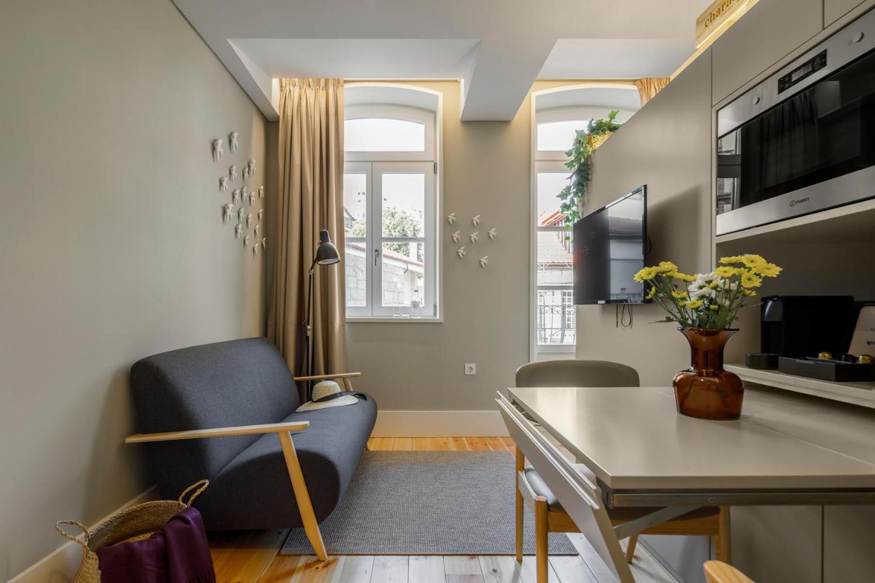 Studio Apartment photo 1