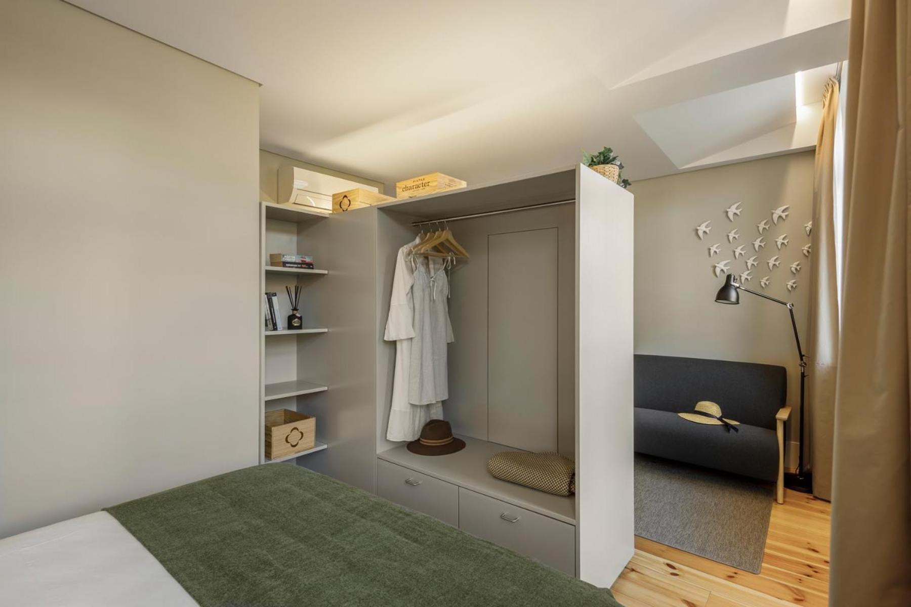 Studio Apartment photo 2