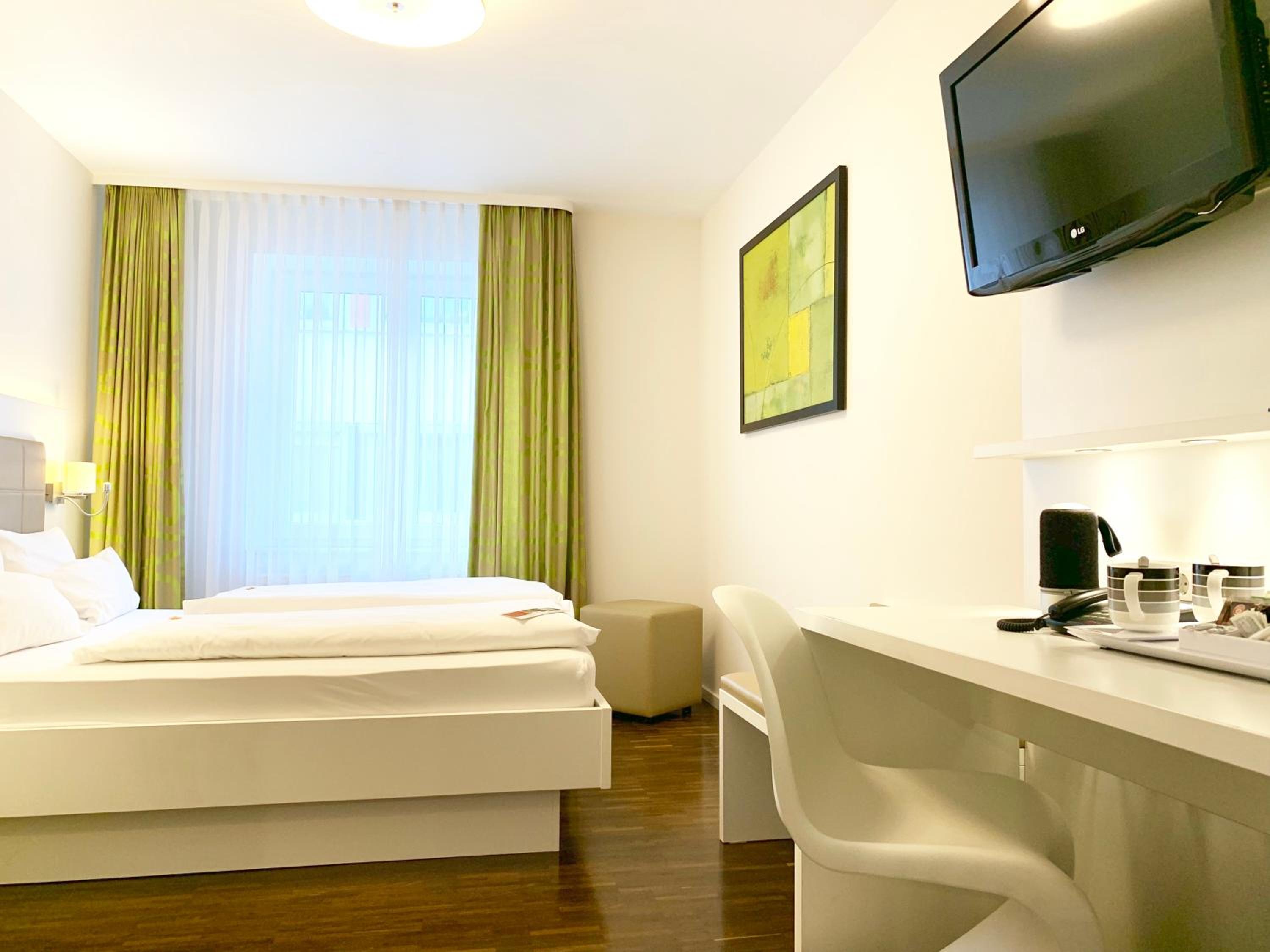 Double Room Premium - Photo 6