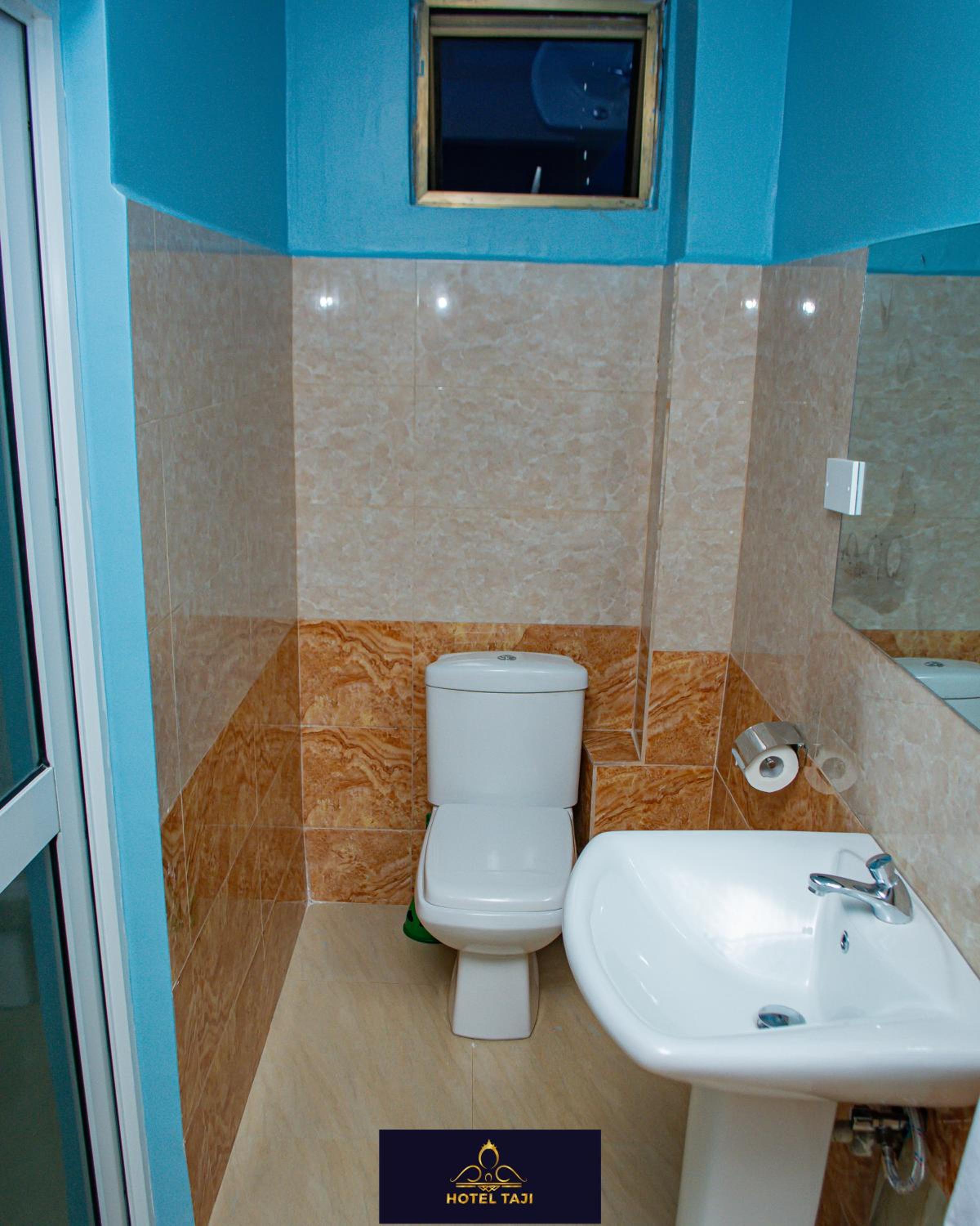 Budget Double Room photo 3