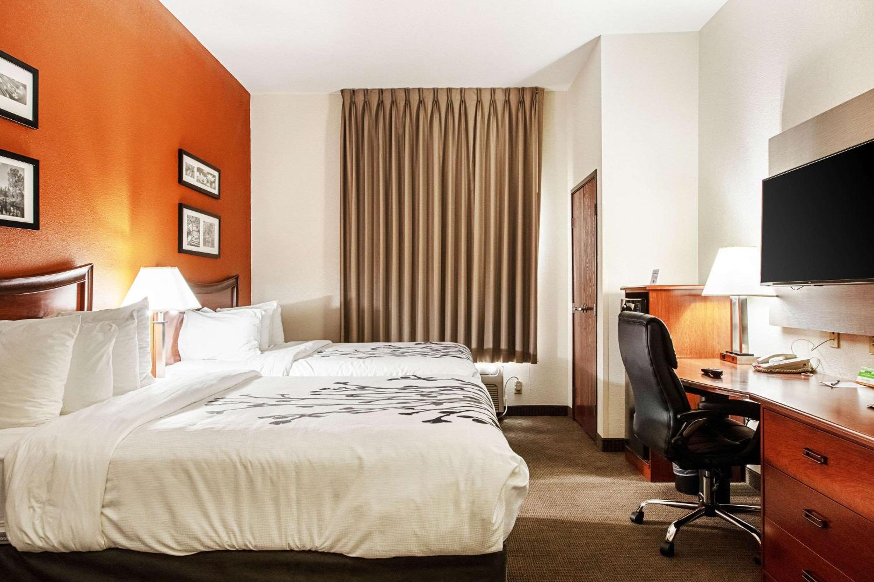 Suite with Two Queen Beds - Accessible/Non-Smoking - Photo 1
