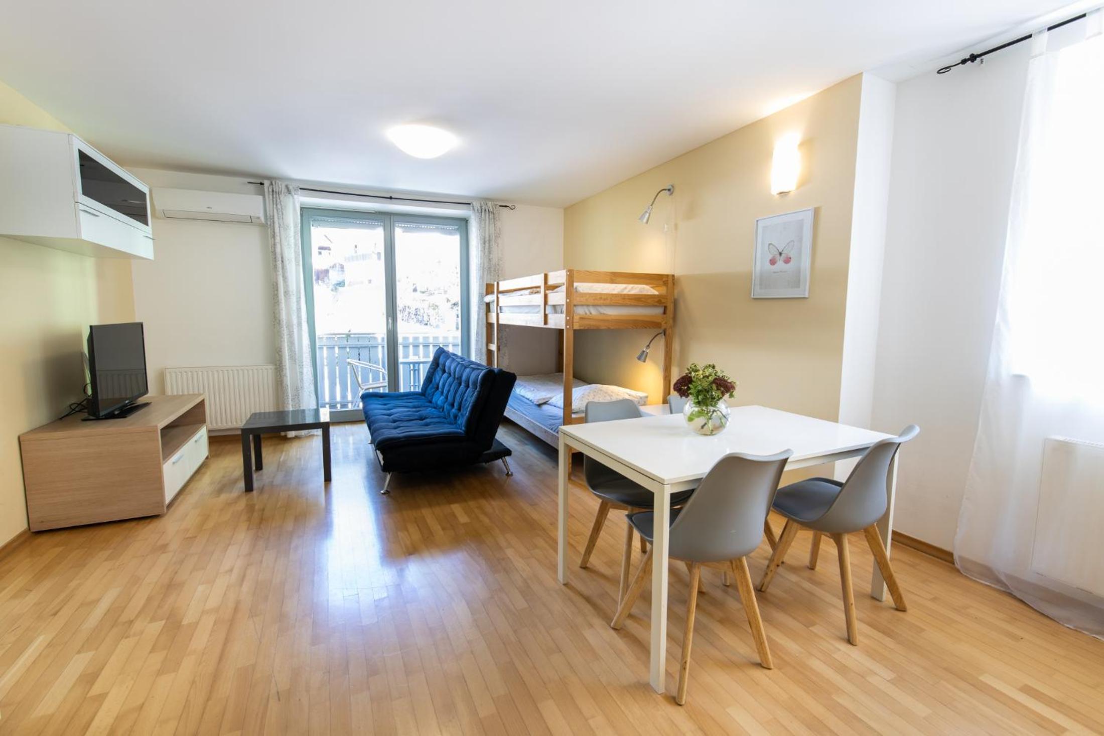 One-Bedroom Apartment with Balcony