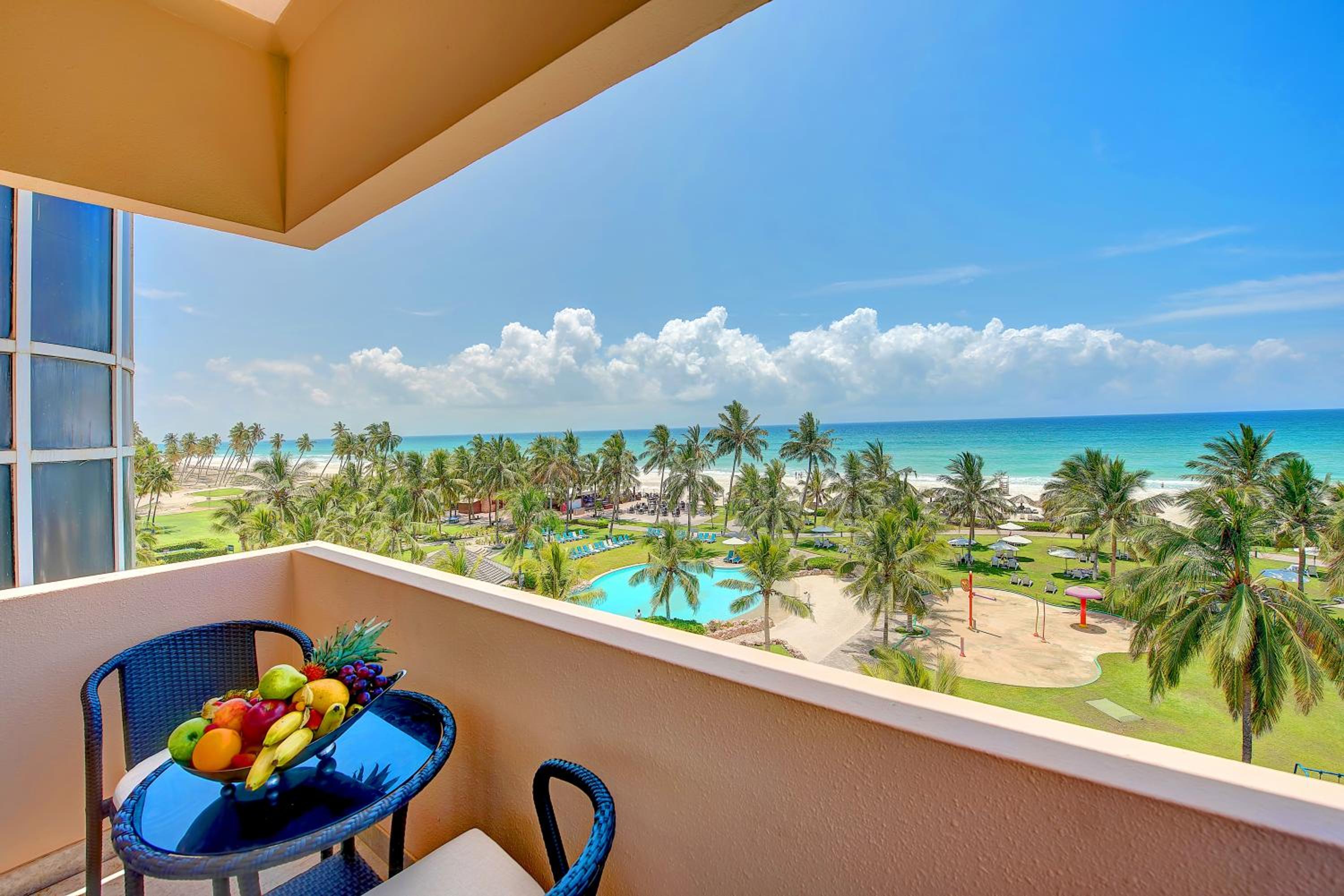 Junior King Suite with Ocean View - Photo 6