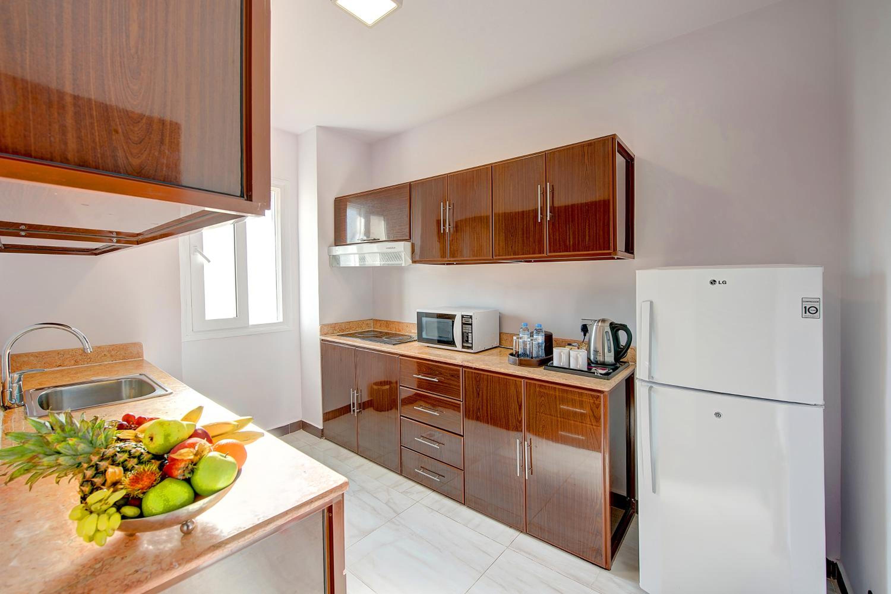 Three-Bedroom Villa - Smoking - Photo 11