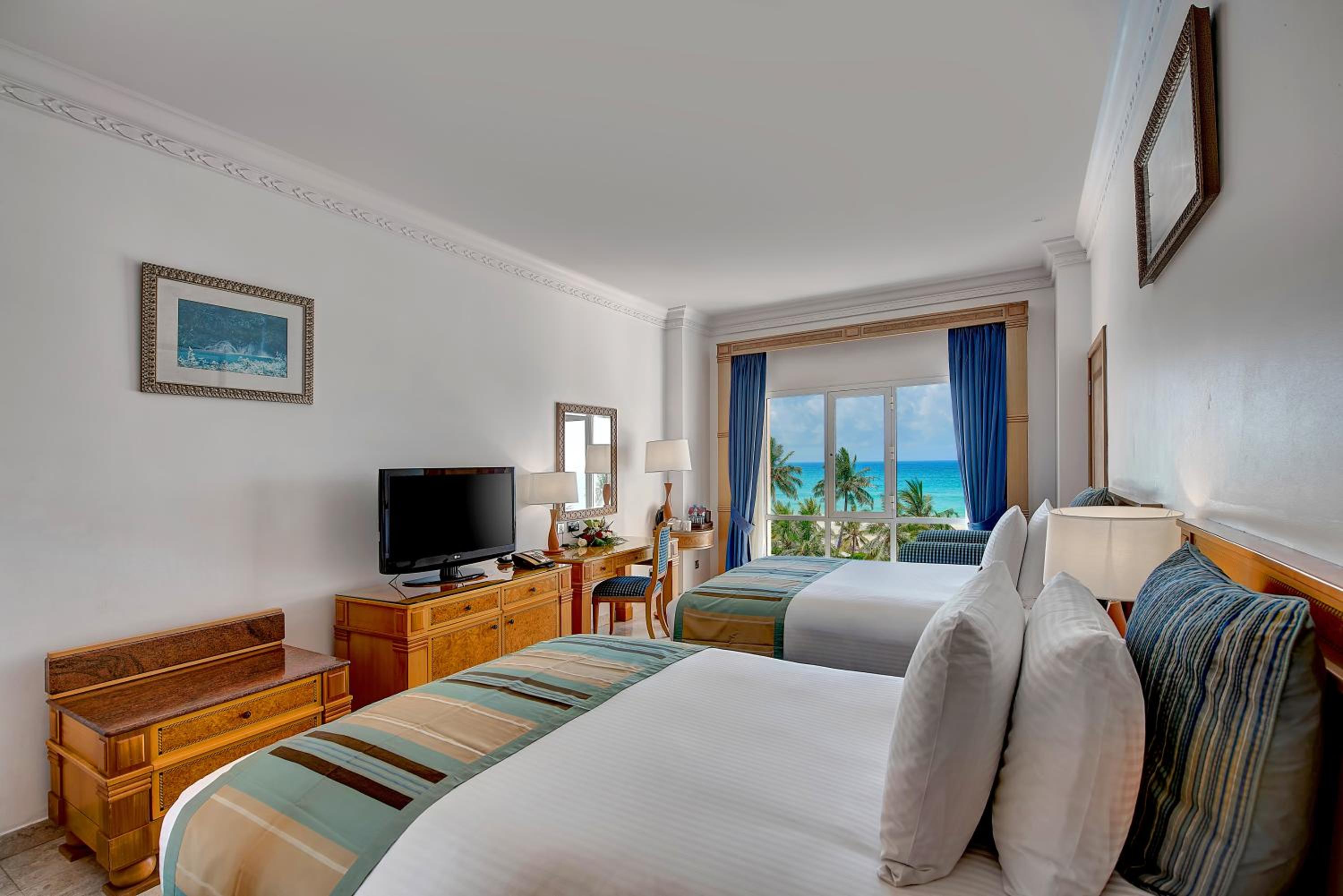 Twin Room with Sea View - Photo 2