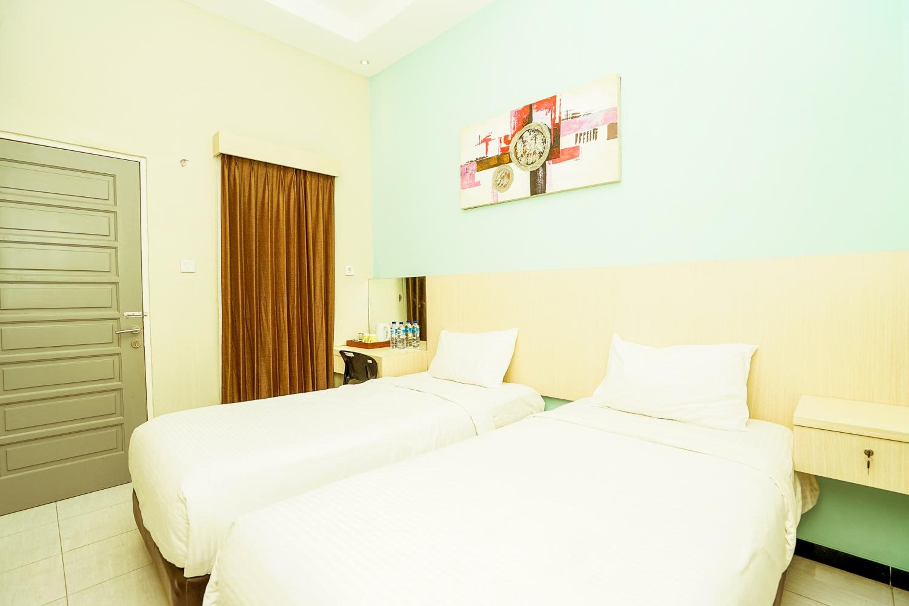 Deluxe Twin Room - Photo 3