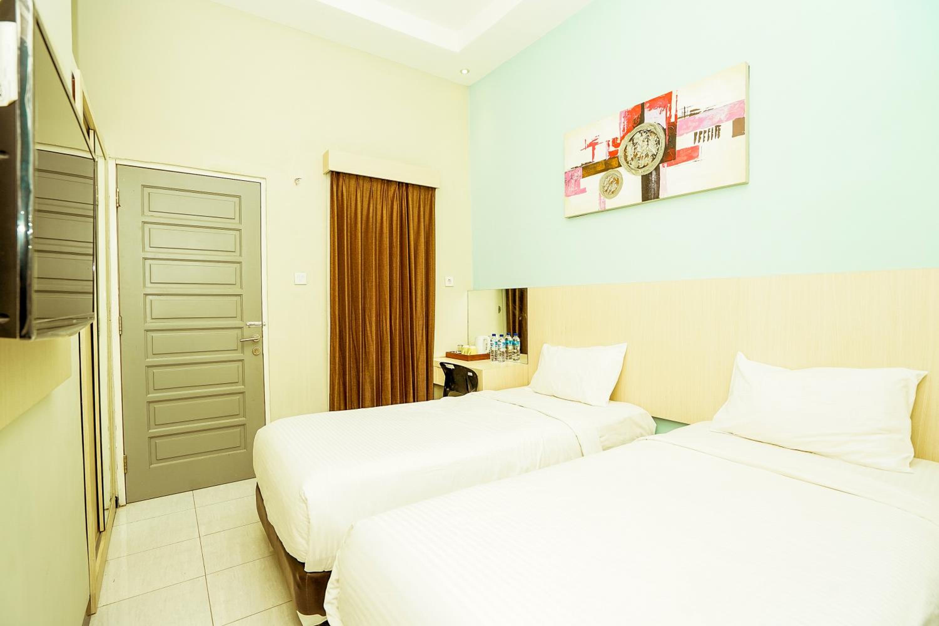 Deluxe Twin Room - Photo 7