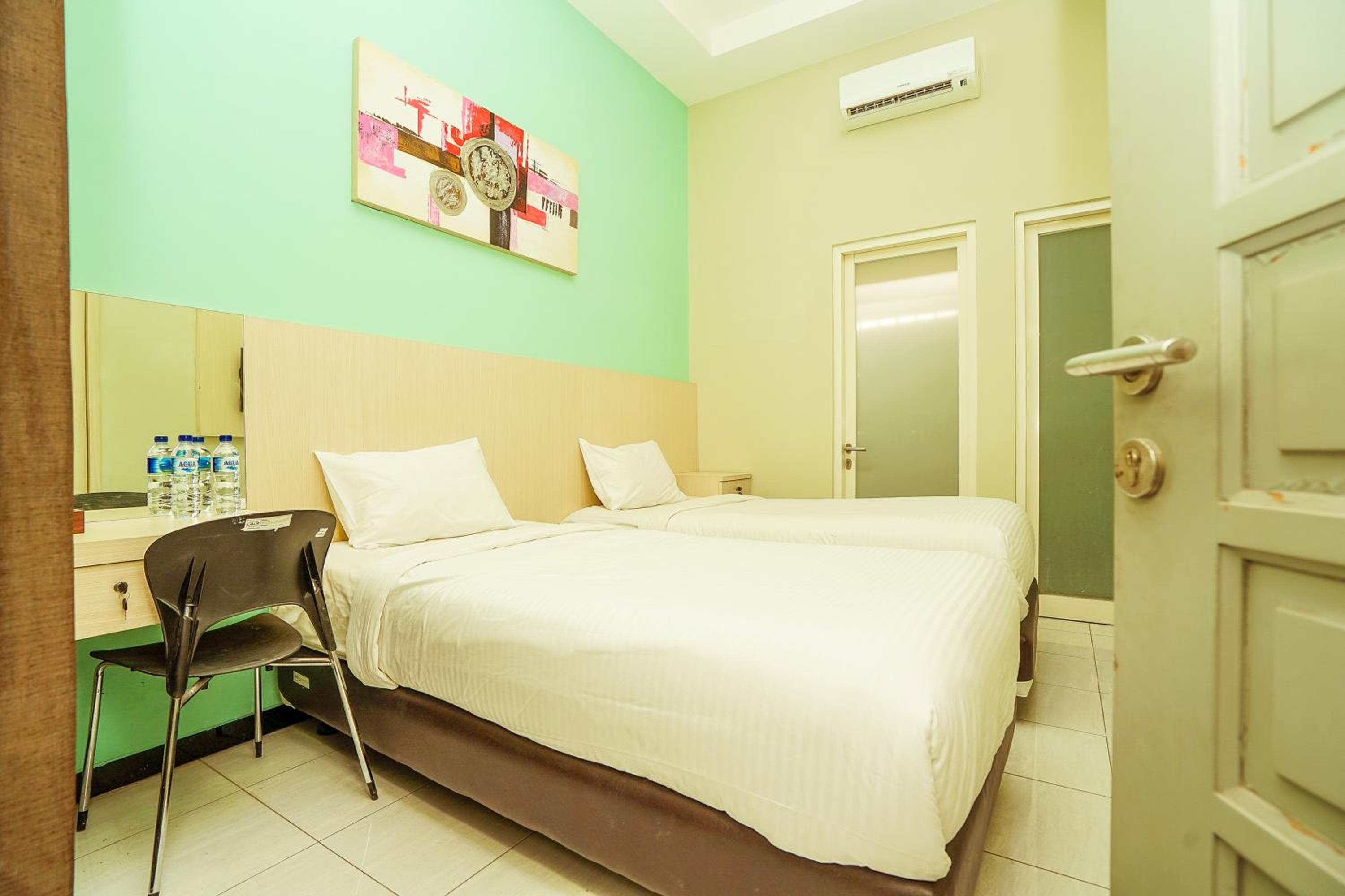 Deluxe Twin Room - Photo 2
