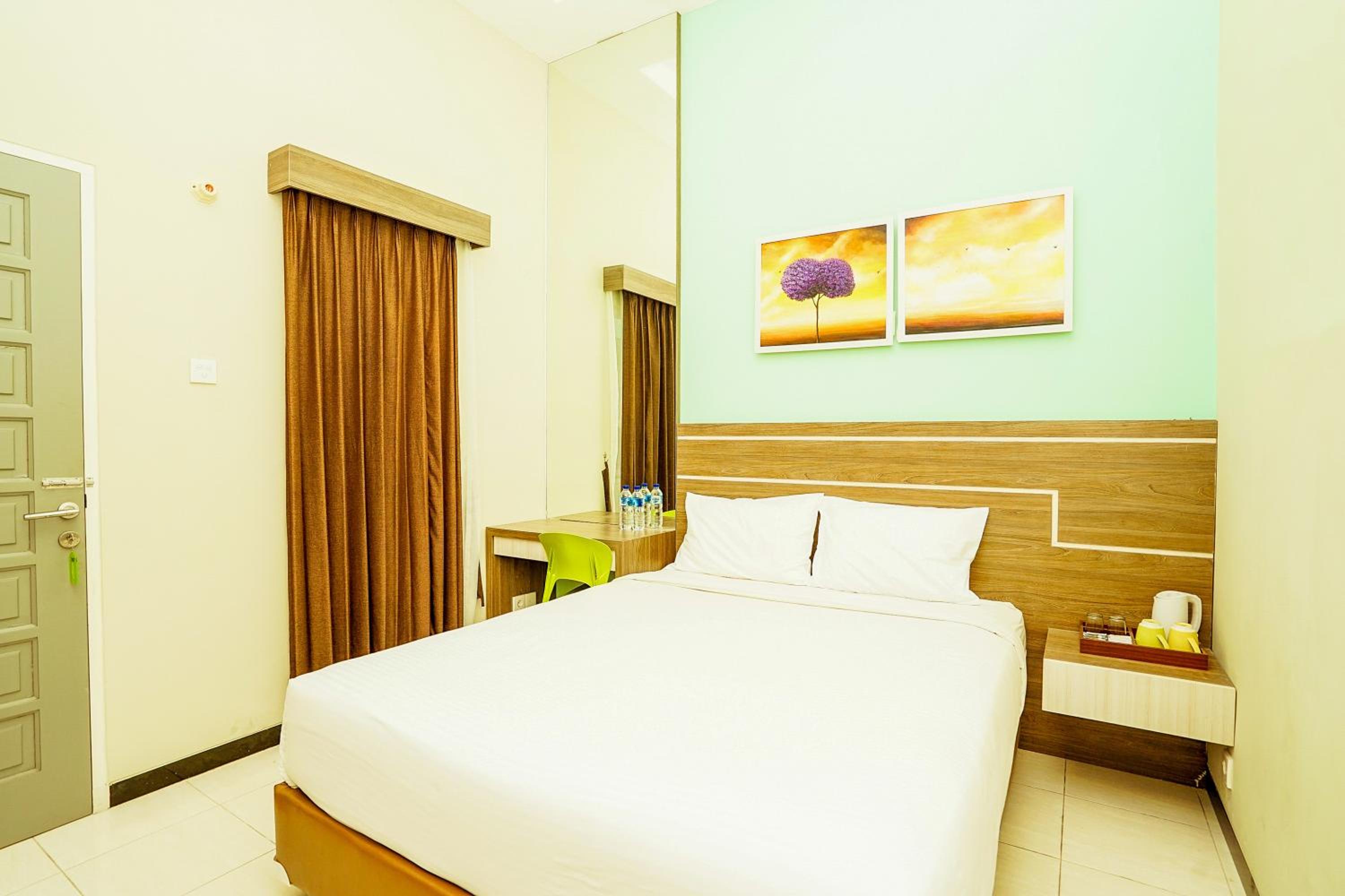 Deluxe Double Room - Photo 1