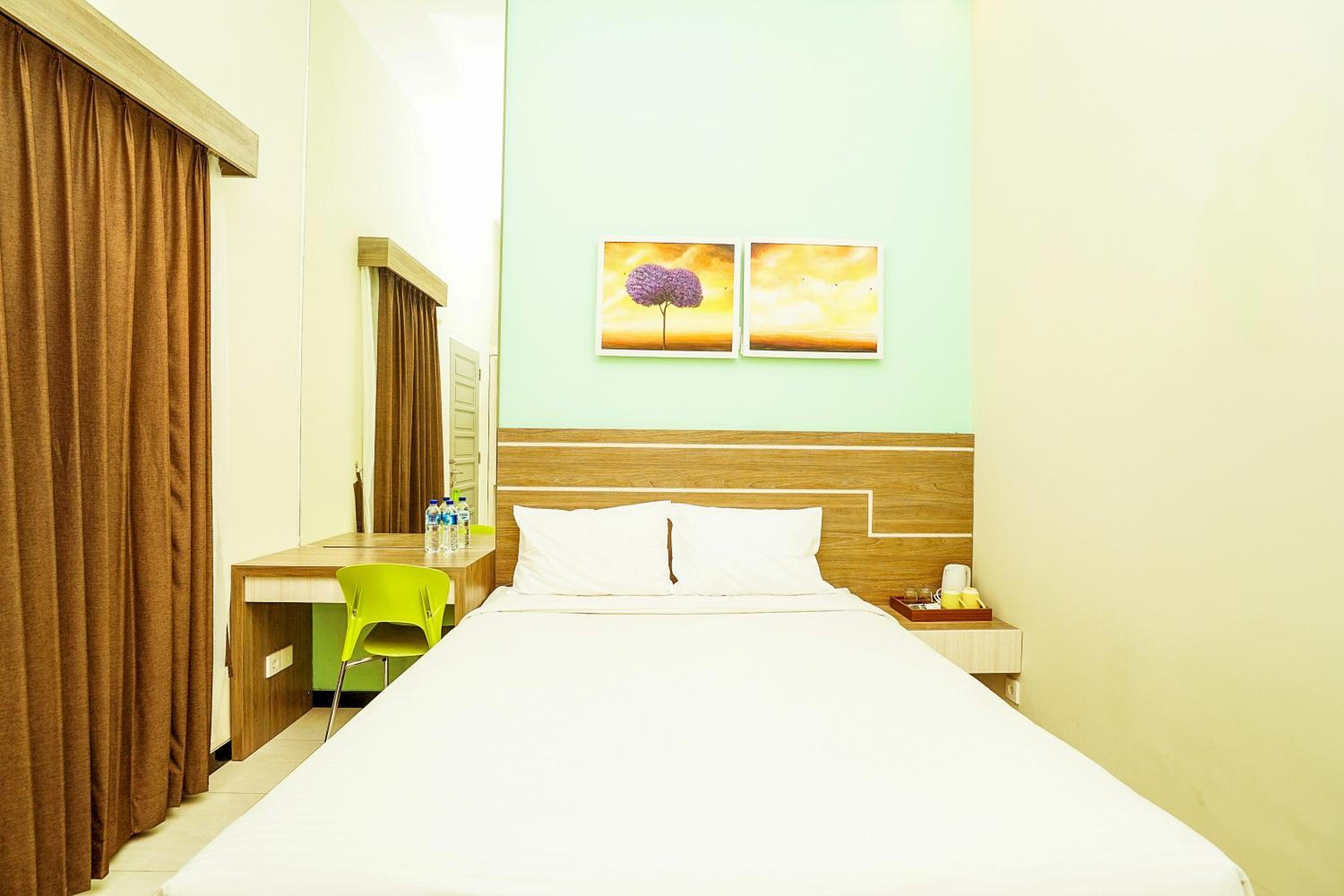 Deluxe Double Room - Photo 17