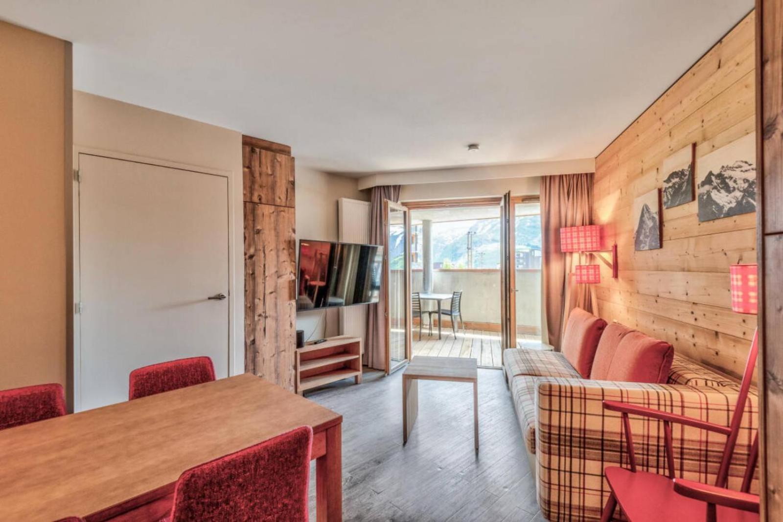 Prestige Two-Bedroom Apartment (6 People) photo 2
