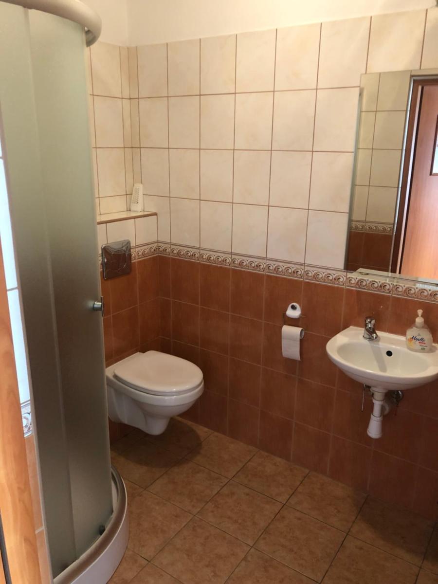 Small Single Room photo 2