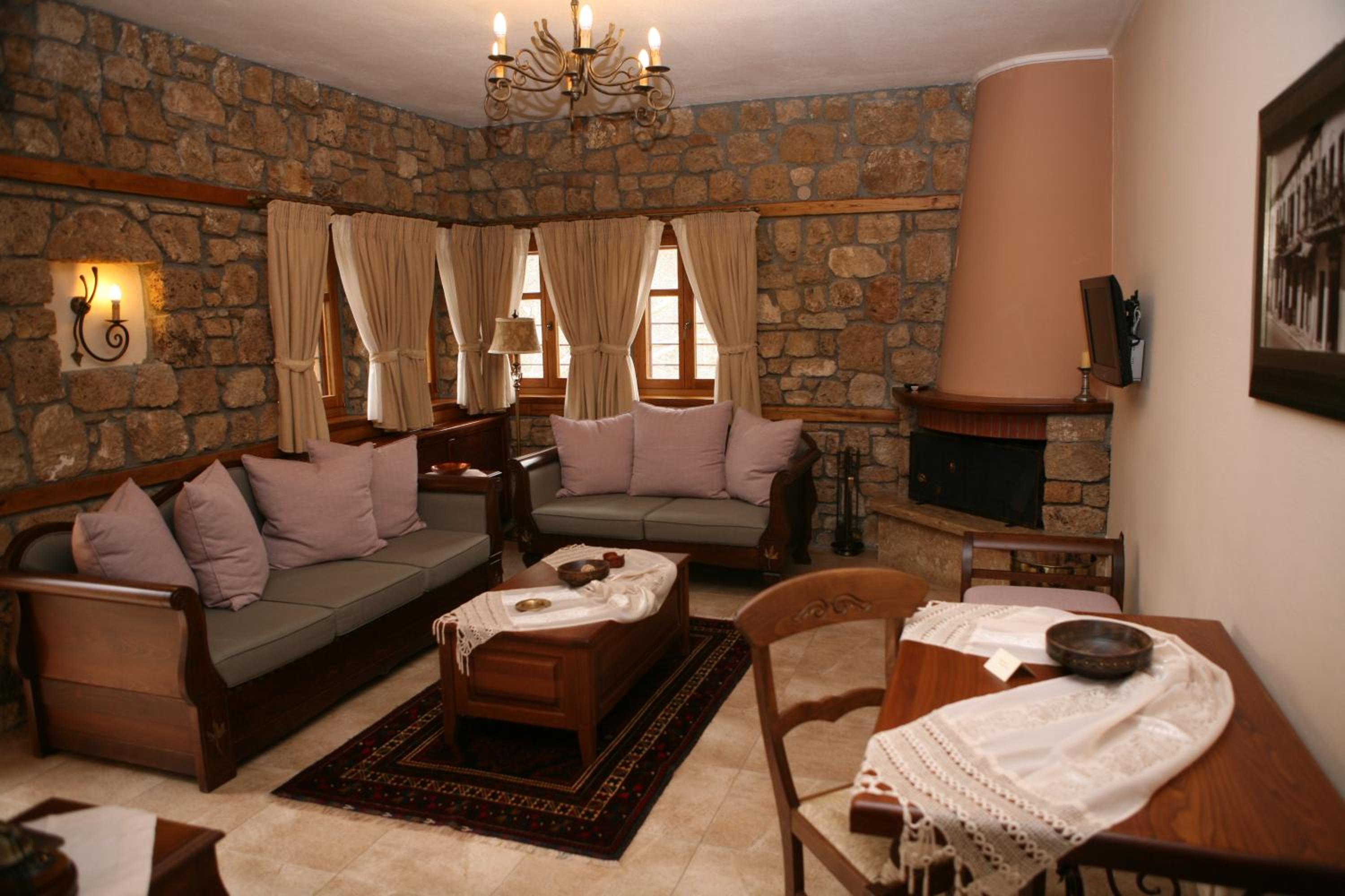 Junior Suite (2 Adults + 2 Children) photo 3