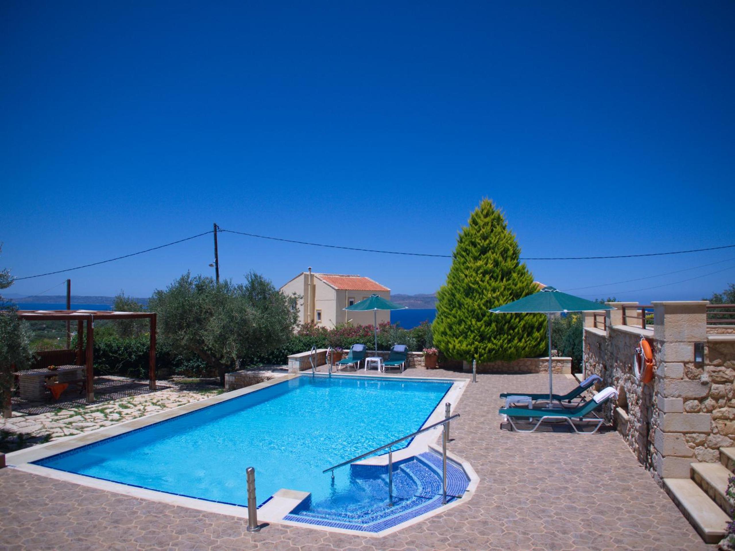 Villa photo 3