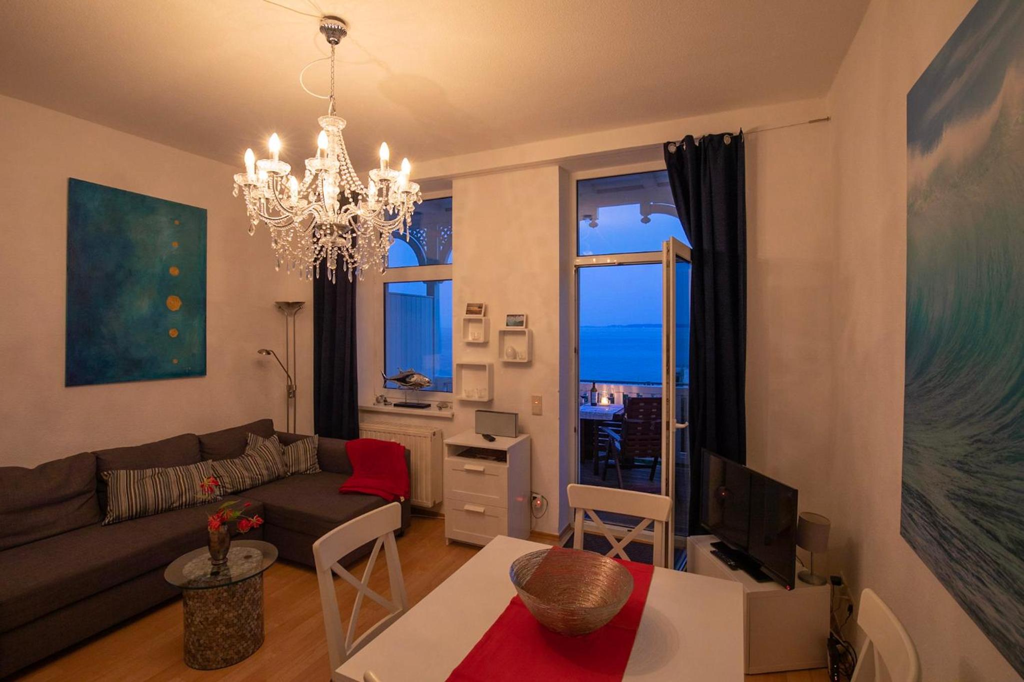 Two-Bedroom Apartment with Balcony photo 3