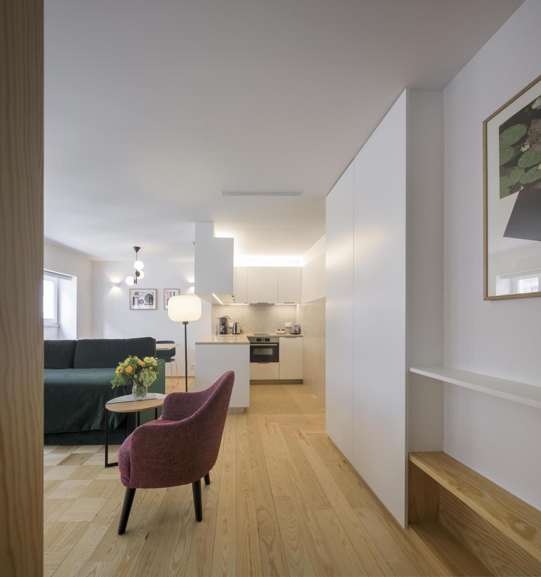 One-Bedroom Apartment - Photo 7