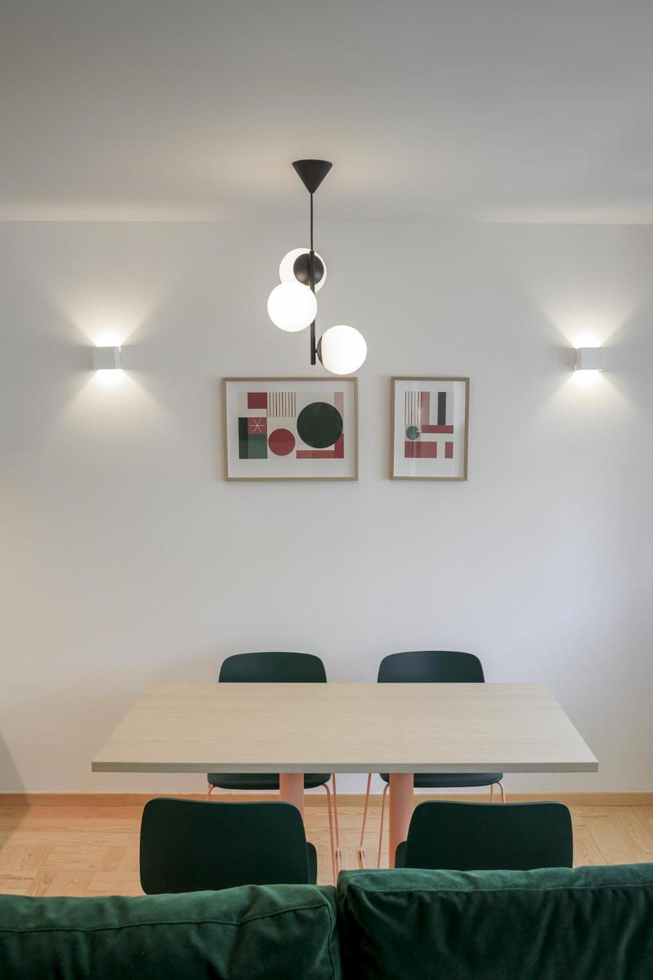 One-Bedroom Apartment - Photo 8